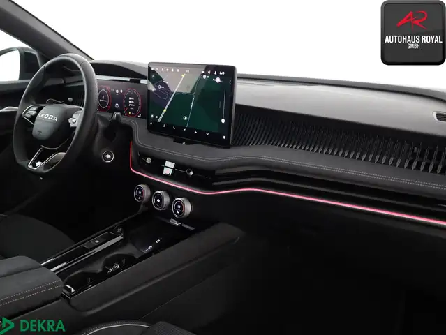 Skoda Superb view 11