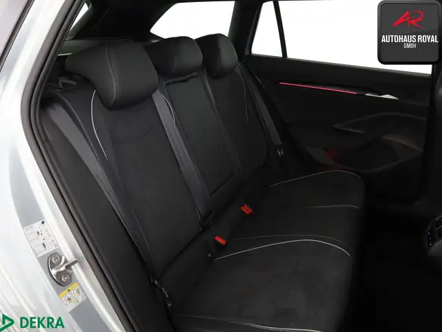 Skoda Superb view 13