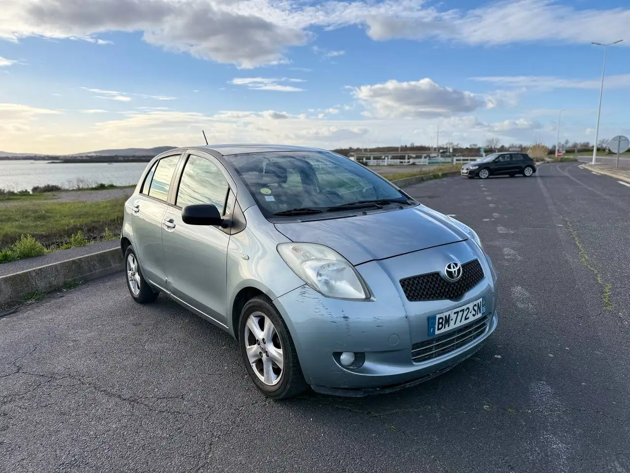 Toyota Yaris 1.3 - 87 VVT-i