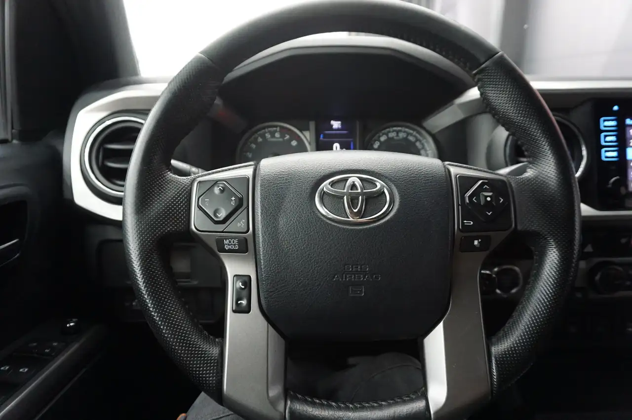 Toyota Tacoma photo Toyota Tacoma
