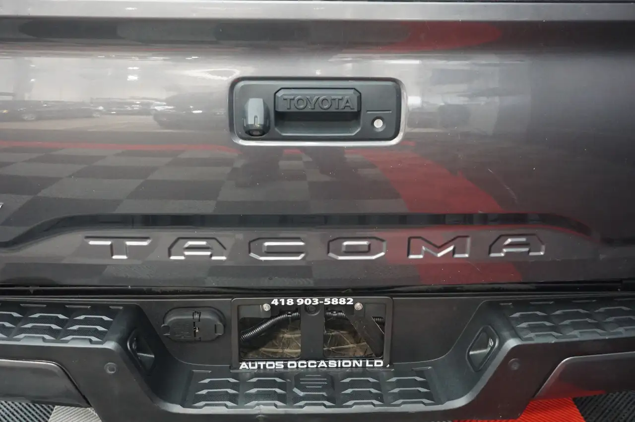 Toyota Tacoma photo Toyota Tacoma