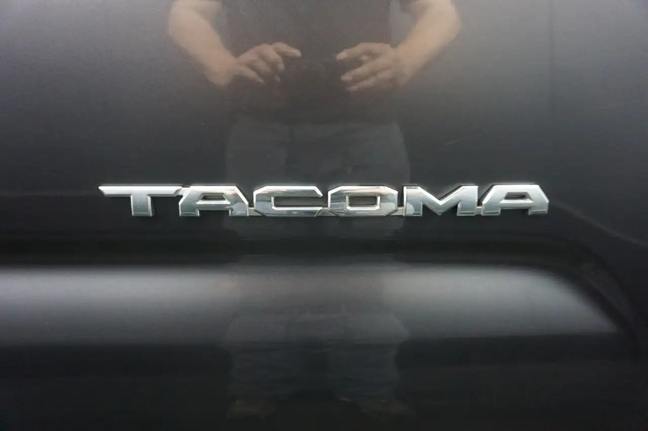 Toyota Tacoma photo Toyota Tacoma