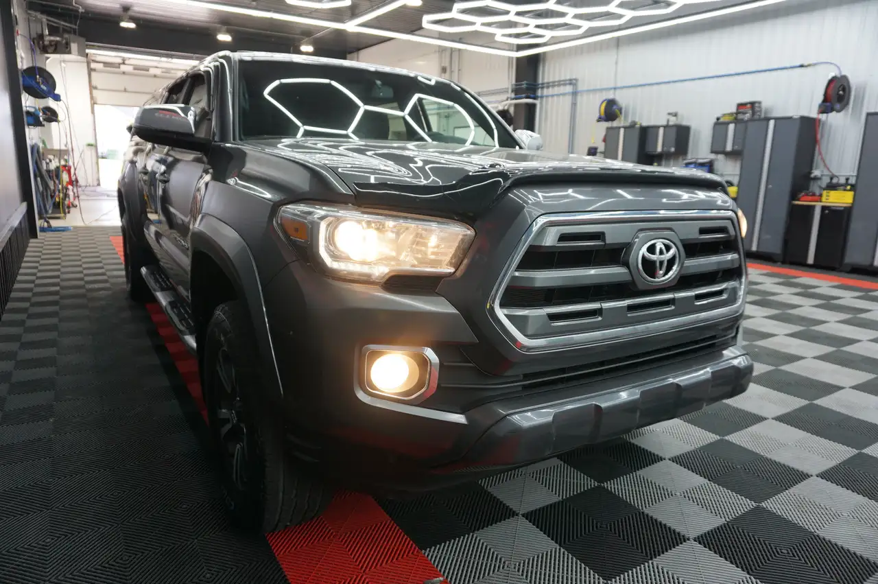 Toyota Tacoma photo Toyota Tacoma