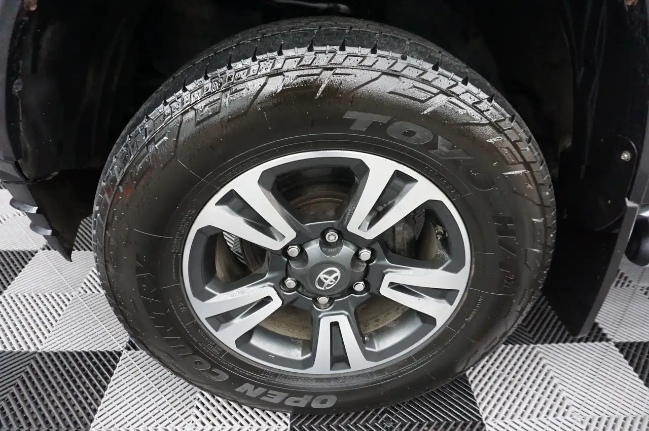 Toyota Tacoma photo Toyota Tacoma