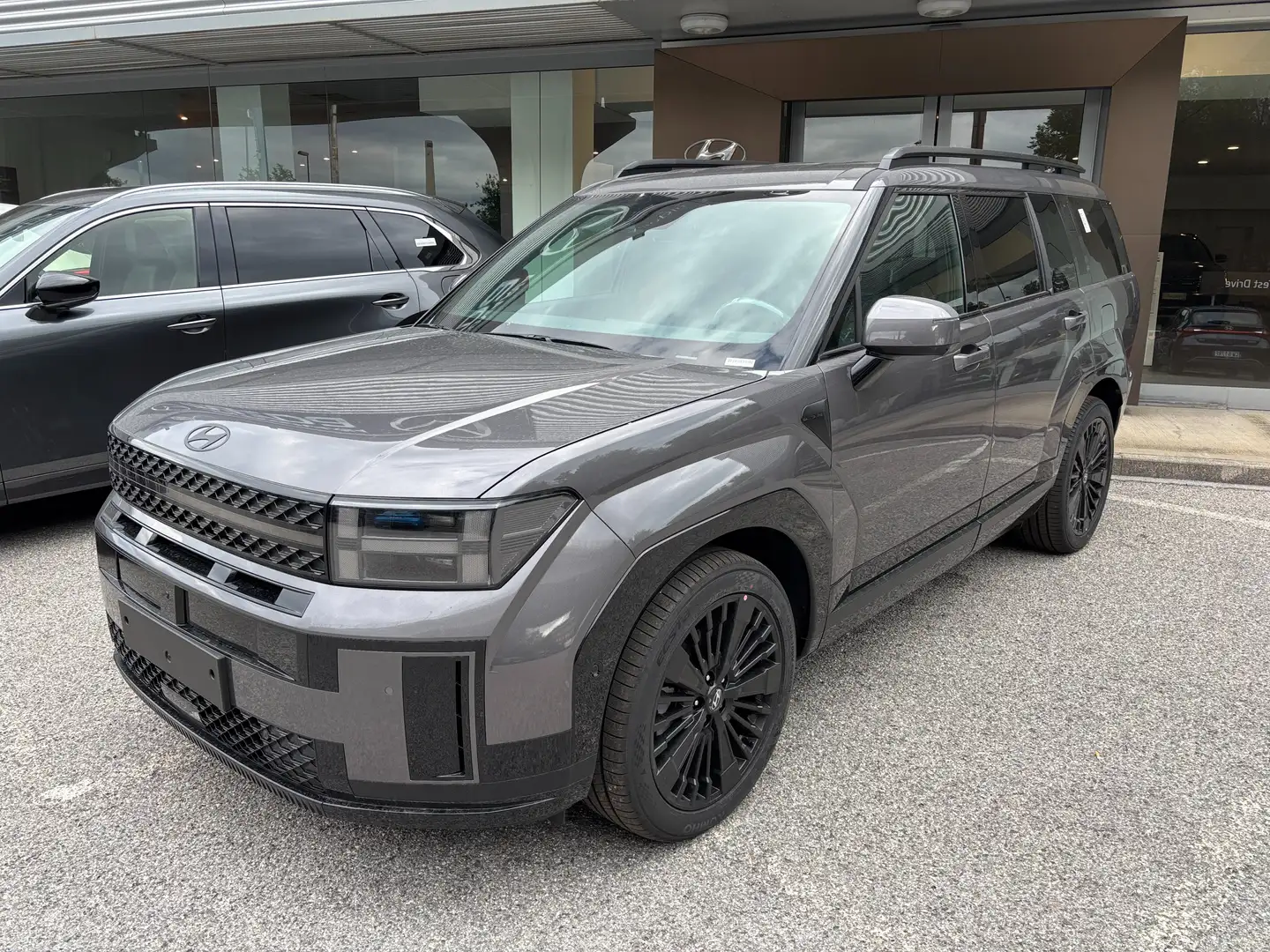 Hyundai SANTA FE 1.6 Plug-in 253cv 4wd 7 posti Xclass + Calligraphy Grigio - 1