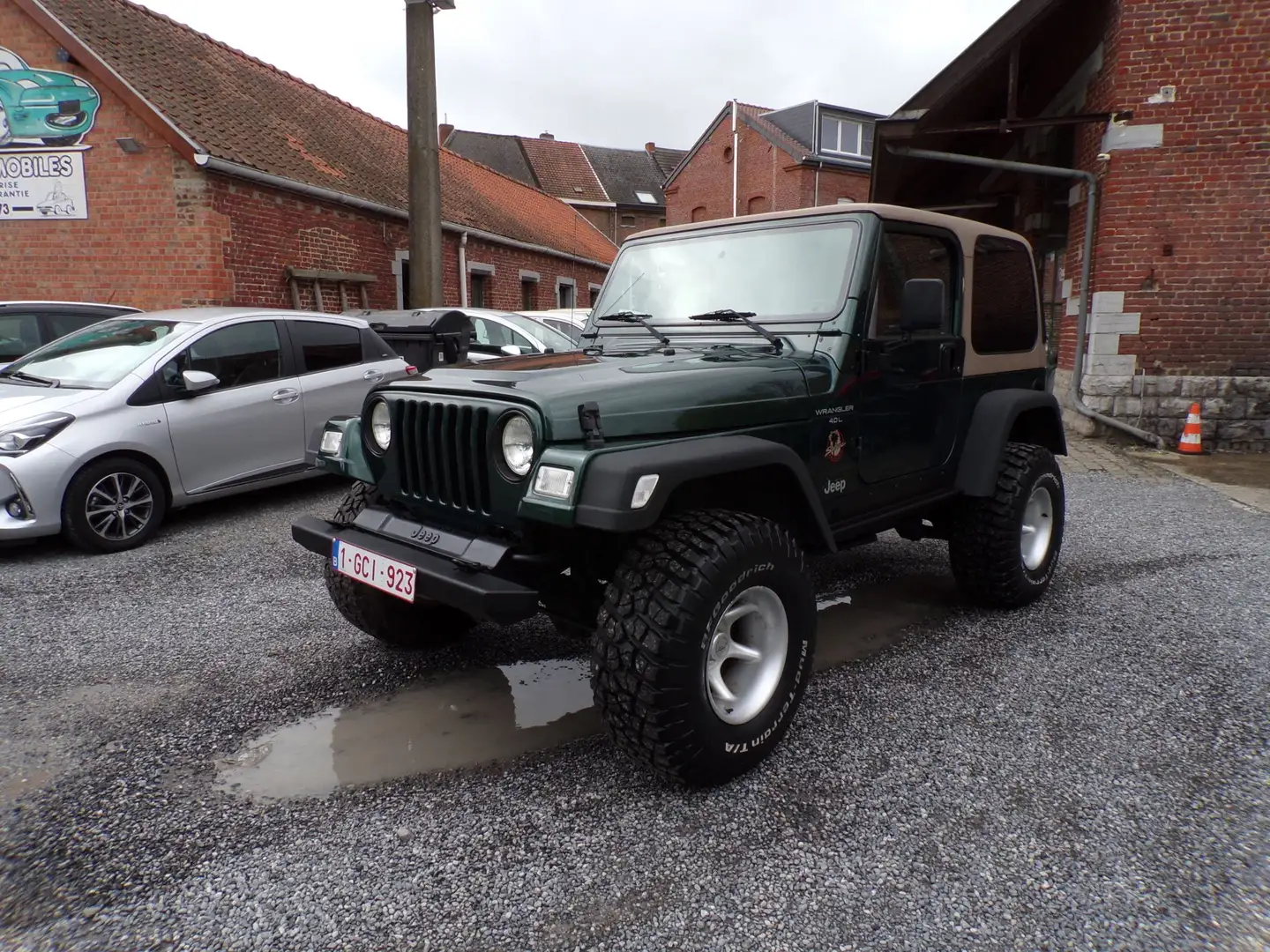 Jeep Wrangler 4.0i Sahara Boîte Automatique. Hard Top. Zelená - 1