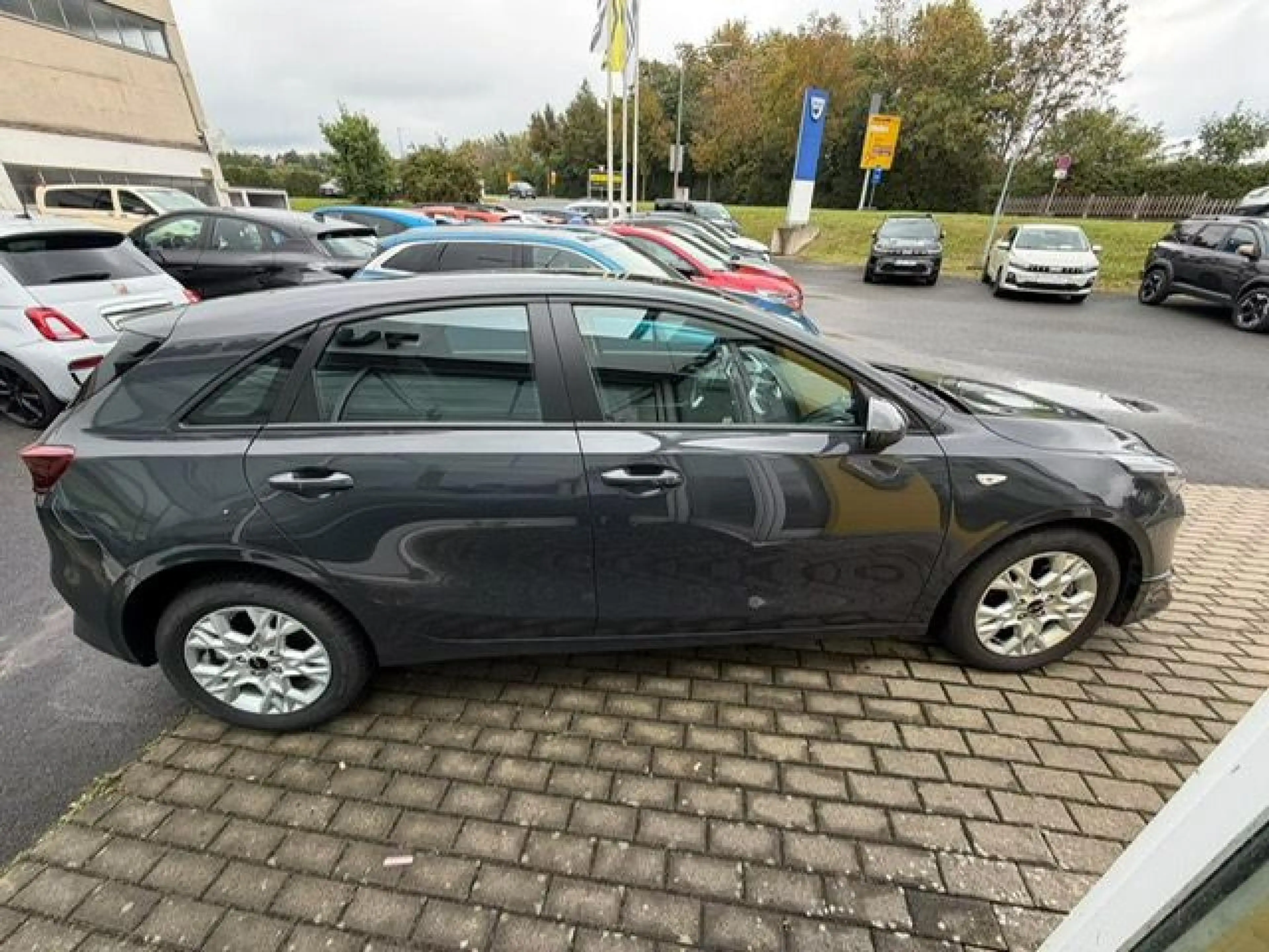 Kia Ceed / cee'd 1.0 T-GDI Vision — photo 5
