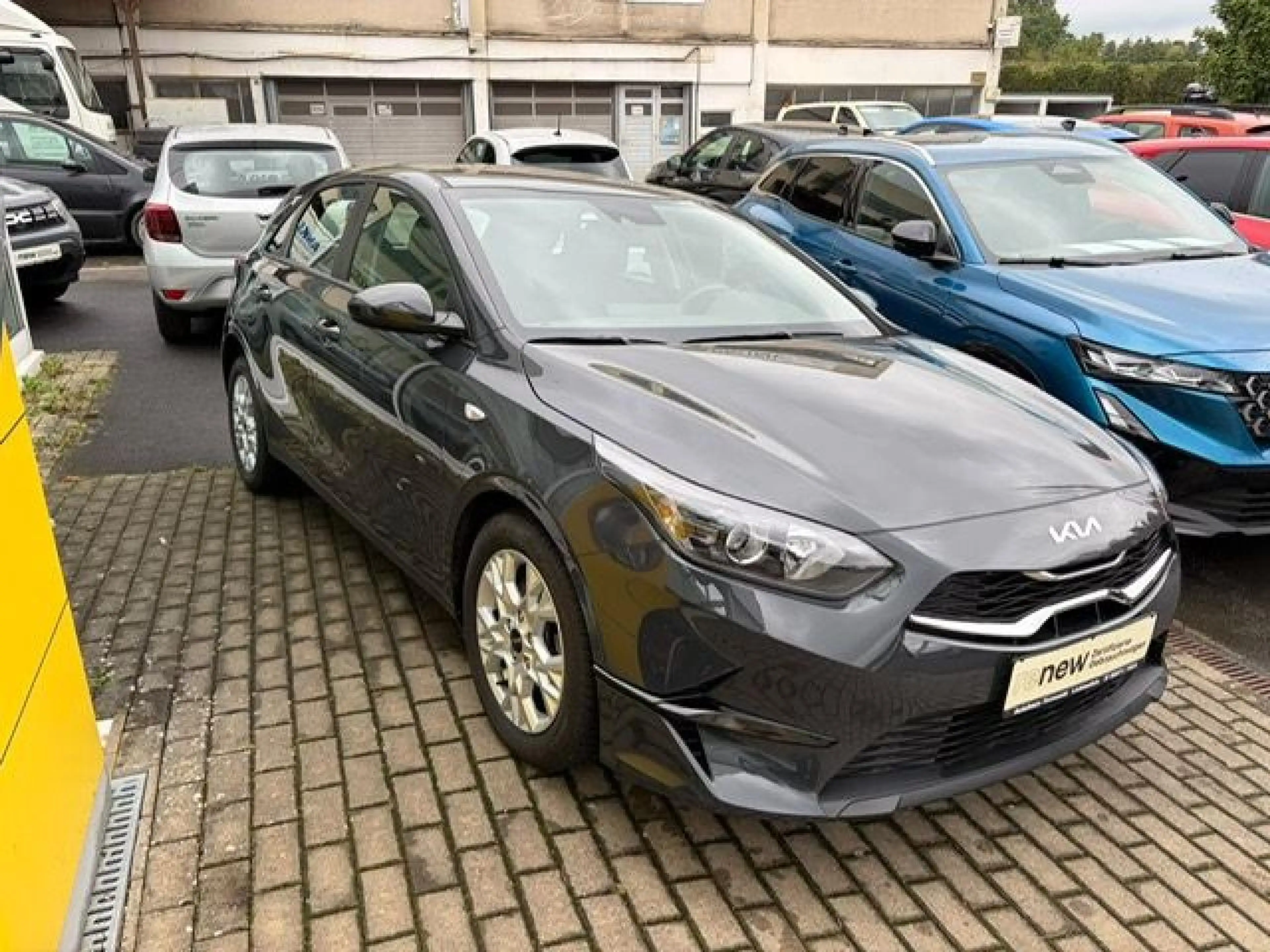 Kia Ceed / cee'd 1.0 T-GDI Vision — photo 4