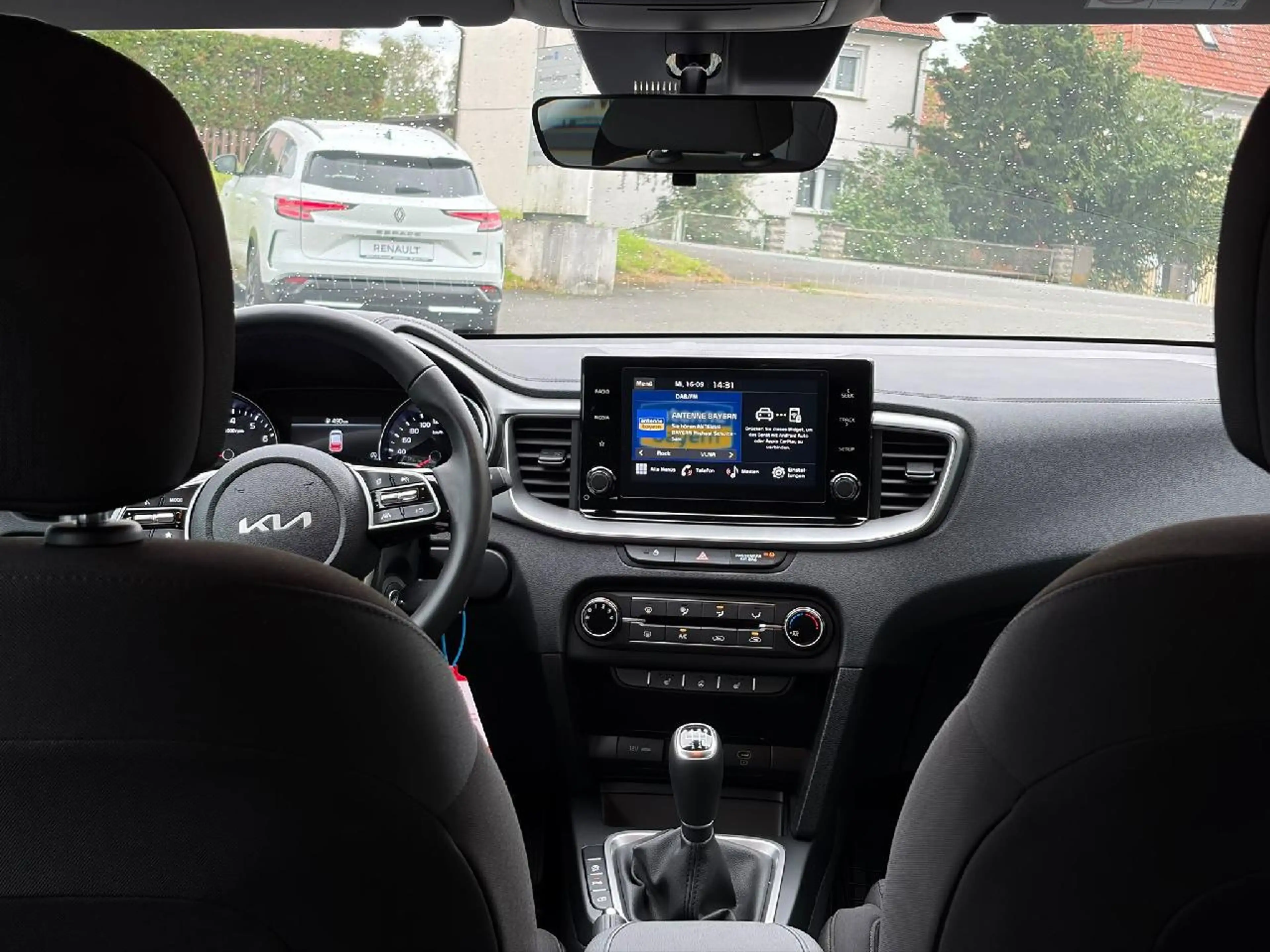 Kia Ceed / cee'd 1.0 T-GDI Vision — photo 11
