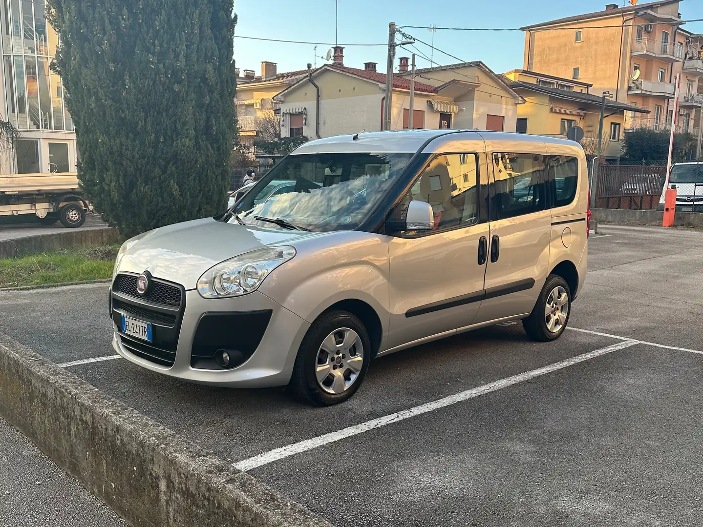 Fiat Doblo Doblo II 2010 1.6 mjt 16v Emotion Серый - 1
