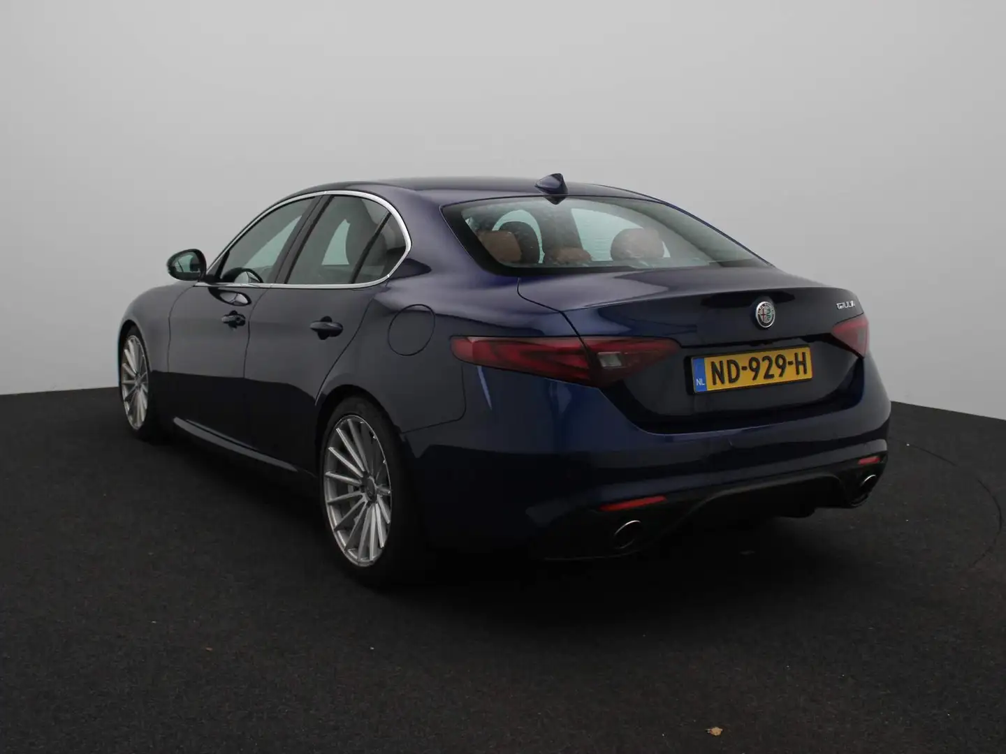 Alfa Romeo Giulia 2.0T Aut. Super | Leder | Navigatie | Parkeersenso Bleu - 2