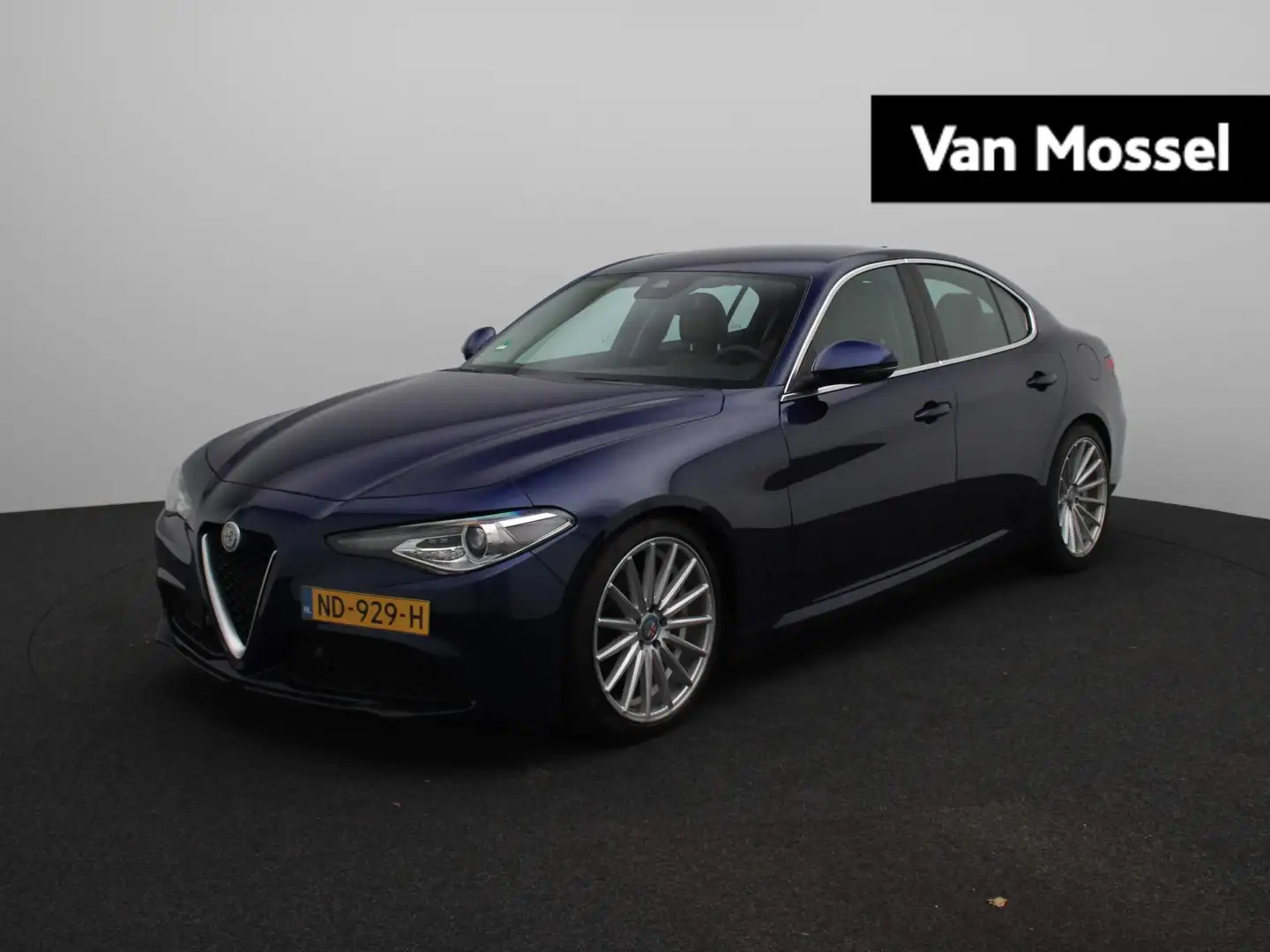 Alfa Romeo Giulia 2.0T 200pk Aut. Super | Leder | Navigatie | Parkee Blau - 1