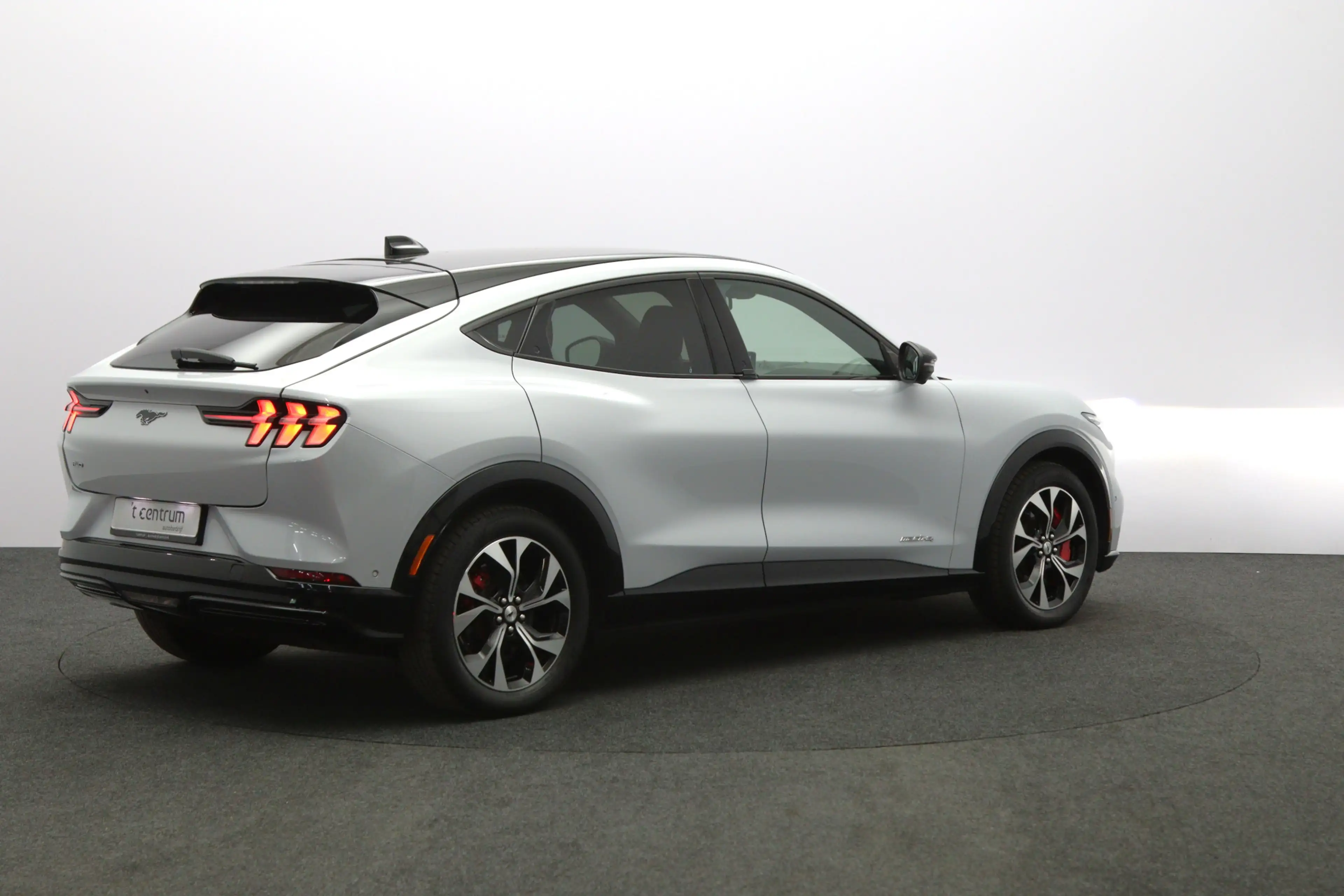 Ford Mustang Mach-E Premium AWD 270 PK 75 kWh , SOH 95 %, Panoramadak, — photo 12