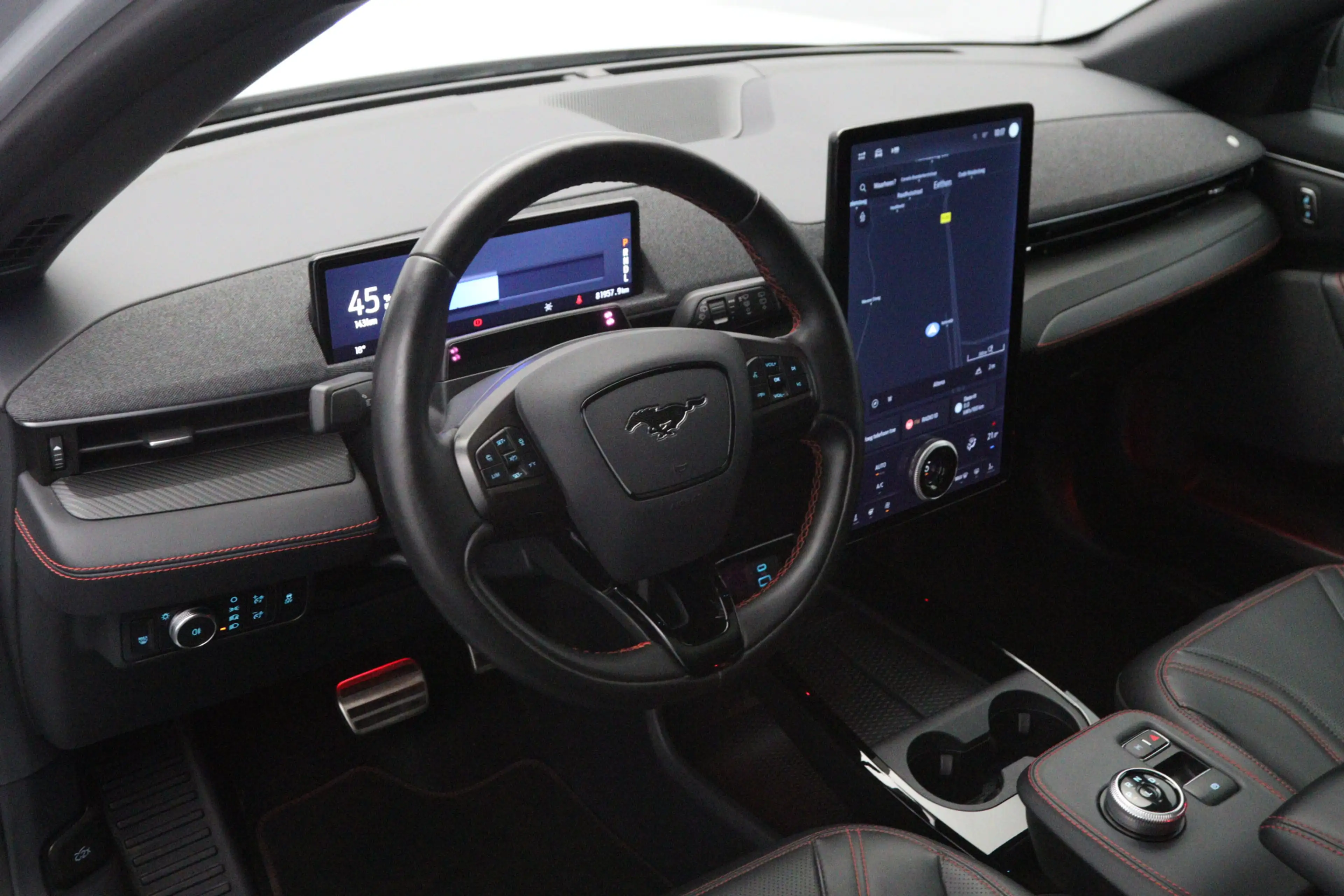 Ford Mustang Mach-E Premium AWD 270 PK 75 kWh , SOH 95 %, Panoramadak, — photo 3