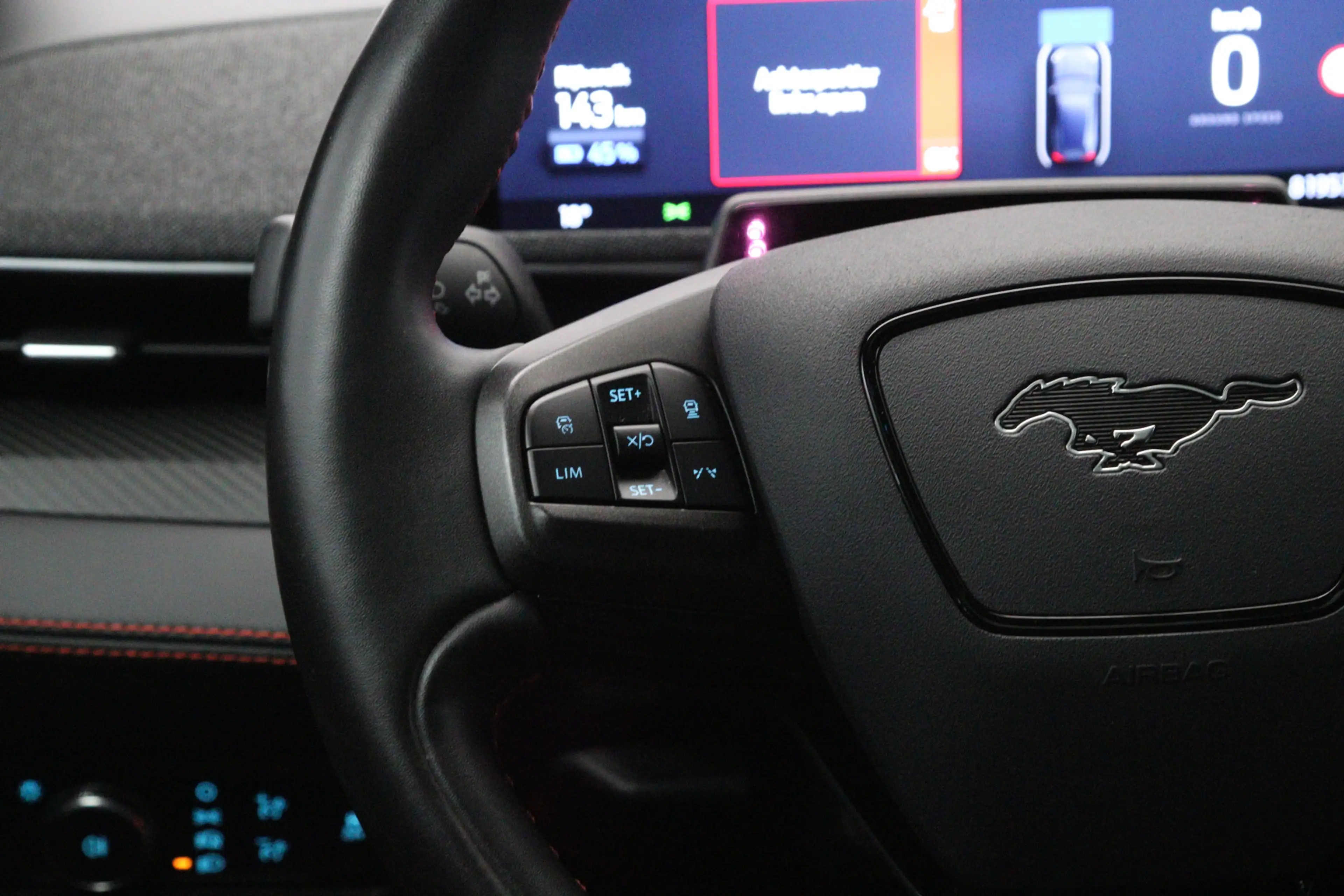 Ford Mustang Mach-E Premium AWD 270 PK 75 kWh , SOH 95 %, Panoramadak, — photo 28