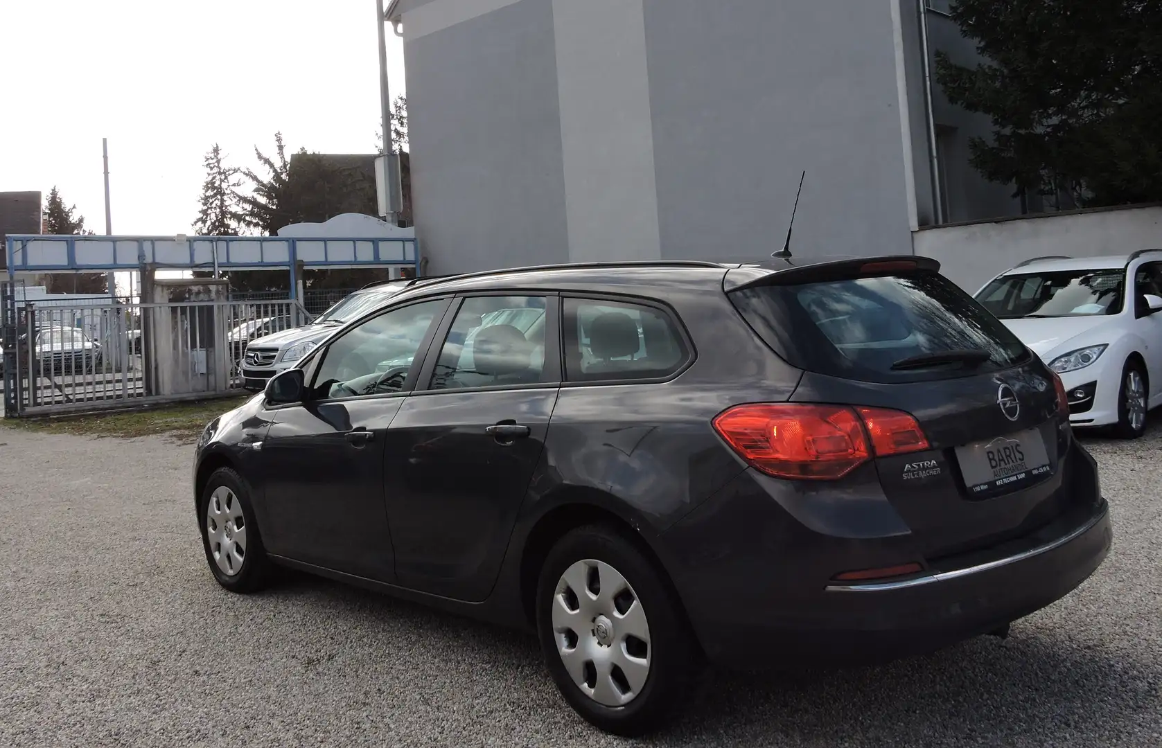 Opel Astra Selection Grau - 2