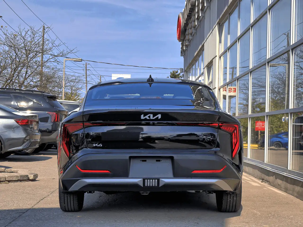 Kia K4 снимка Kia K4