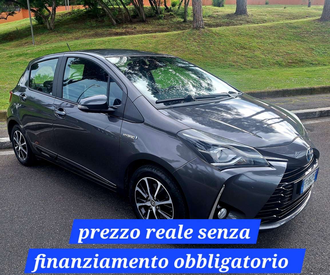 Toyota Yaris Yaris 1.5h Active PREZZO REALE SENZA FINANZIAMENTO