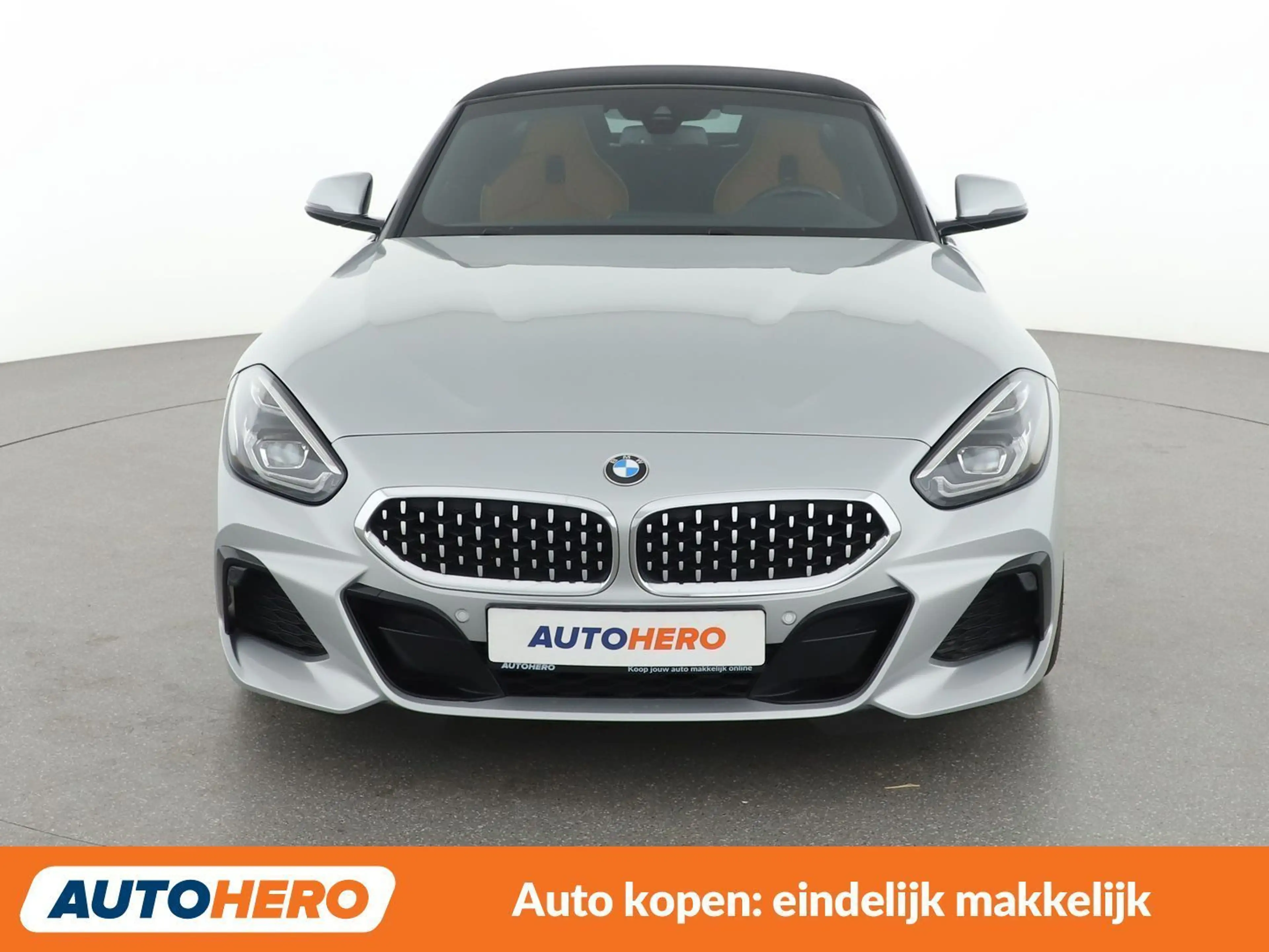 BMW Z4 sDrive 30i M Sport — photo 9