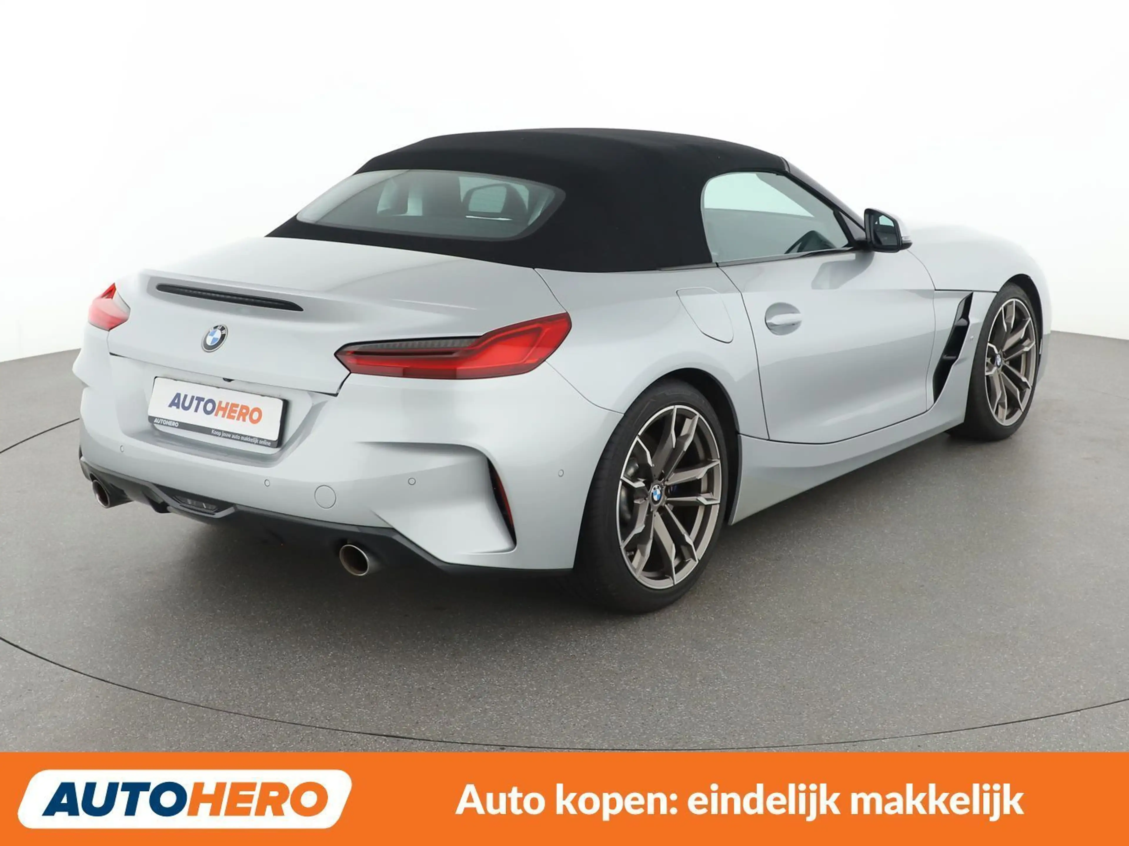 BMW Z4 sDrive 30i M Sport — photo 6