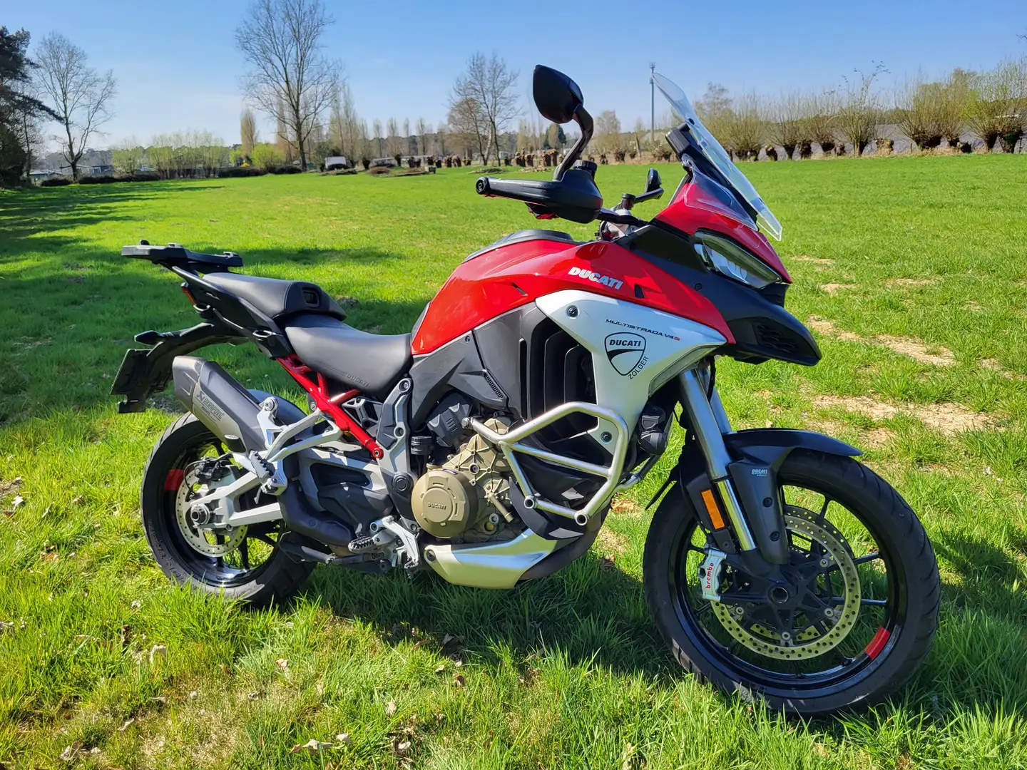 Ducati Multistrada V4 S travel + radar met veel opties! Rood - 1