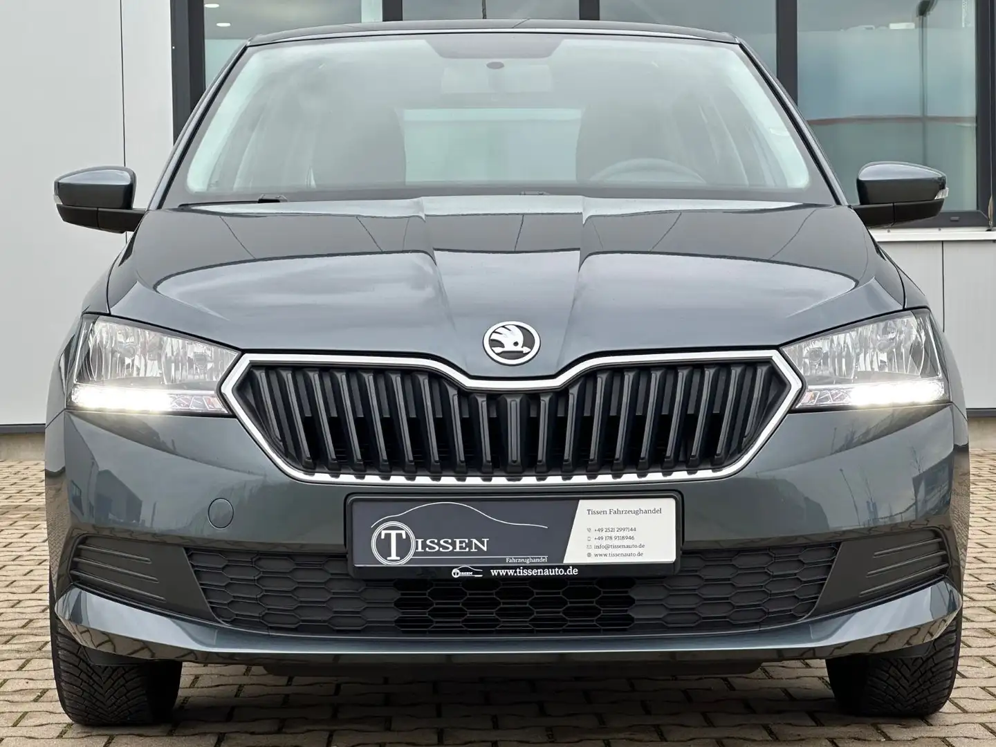 Skoda Fabia Cool Plus Klima PDC Allwetter DAB 16.400KM Grigio - 2