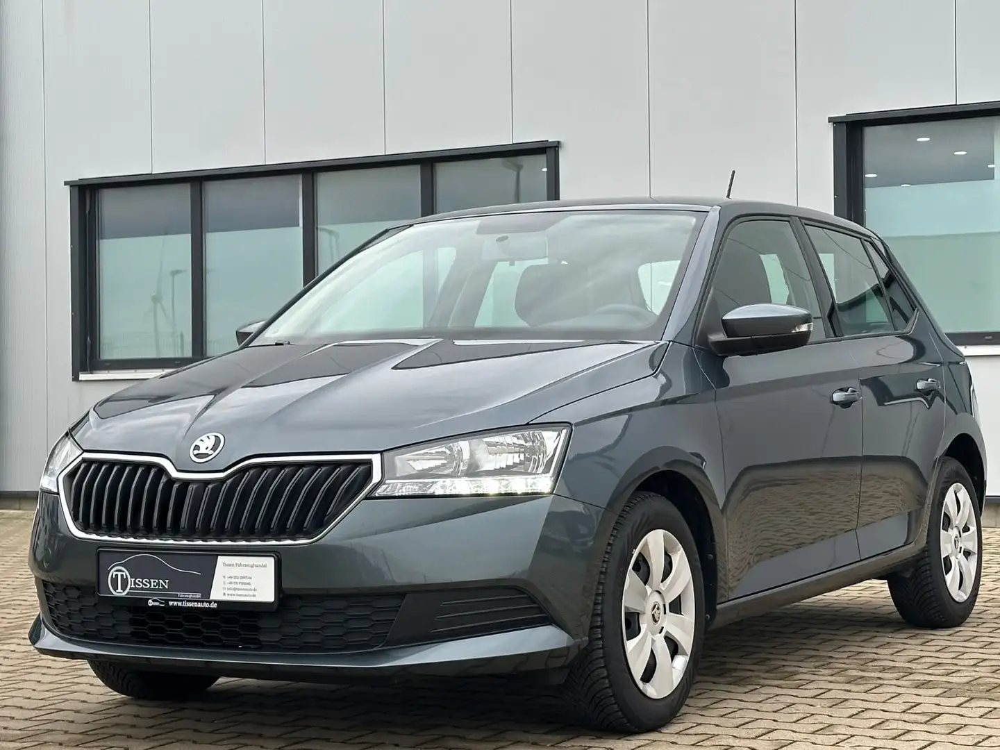 Skoda Fabia Cool Plus Klima PDC Allwetter DAB 16.400KM Grigio - 1