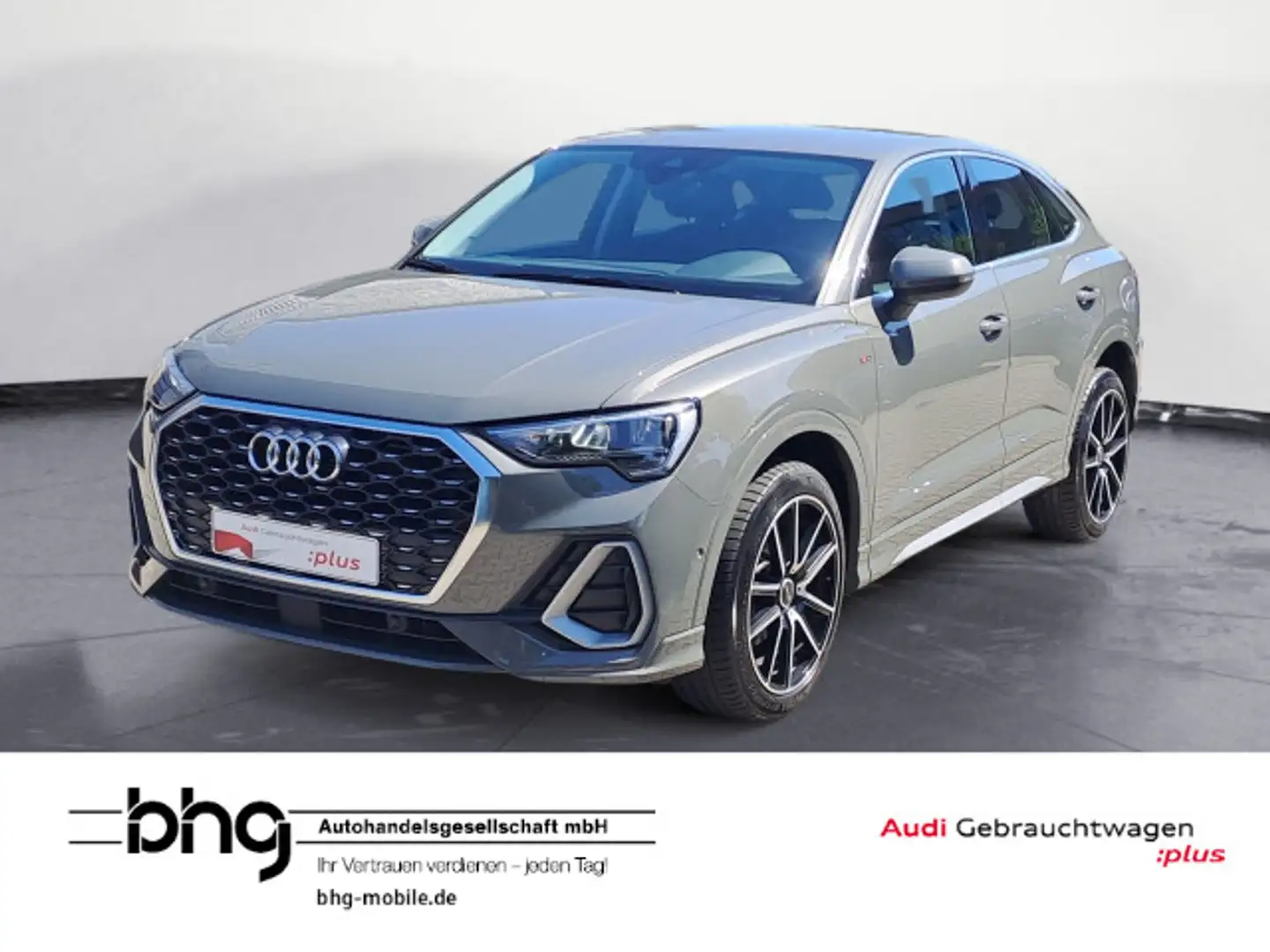 Audi Q3 35 TFSI Sportback S tronic S line Grijs - 1