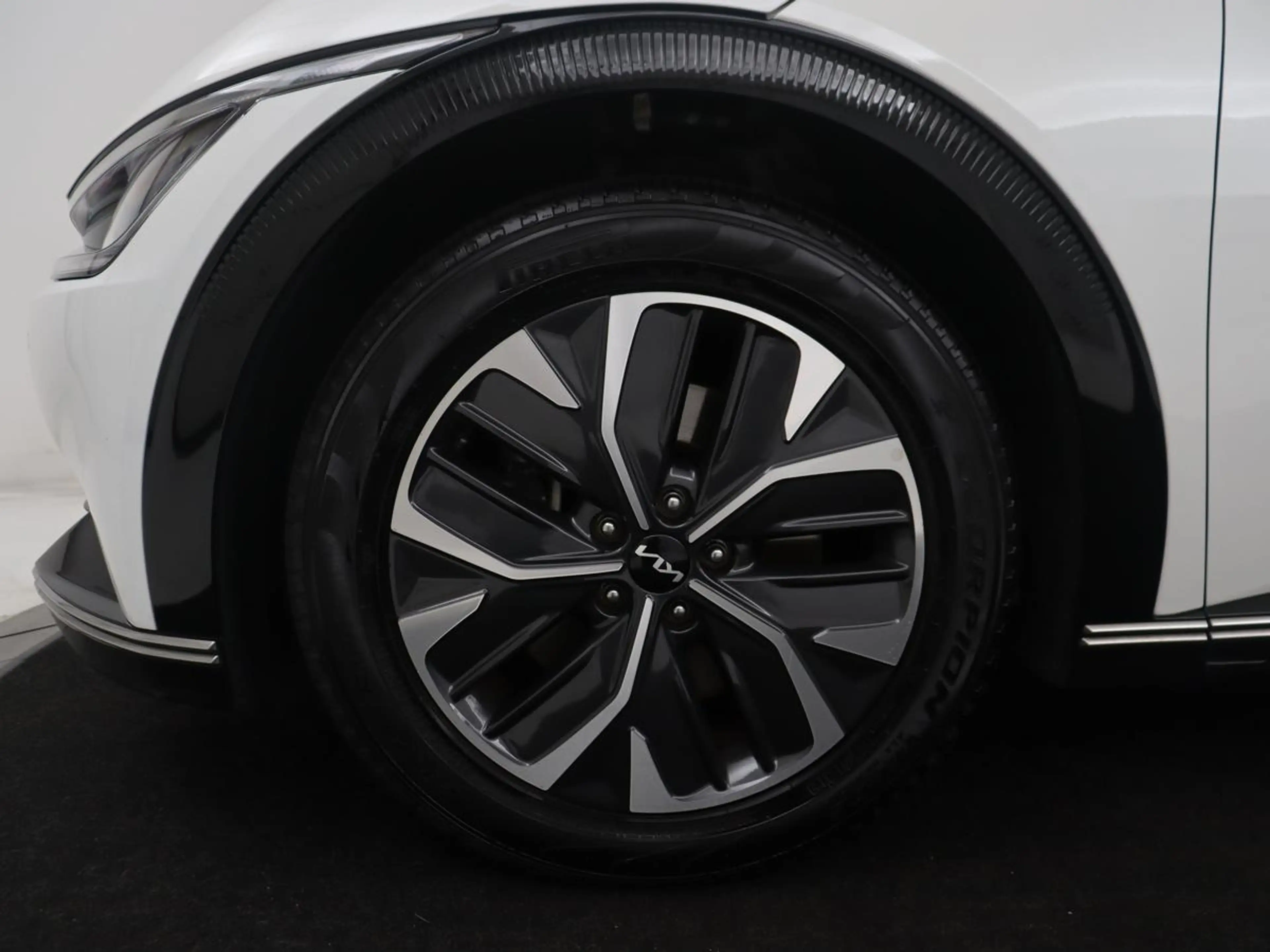 Kia EV6 Plus 77.4 kWh | SOH 93,2 | Camera | Stoelverwarmin — photo 42