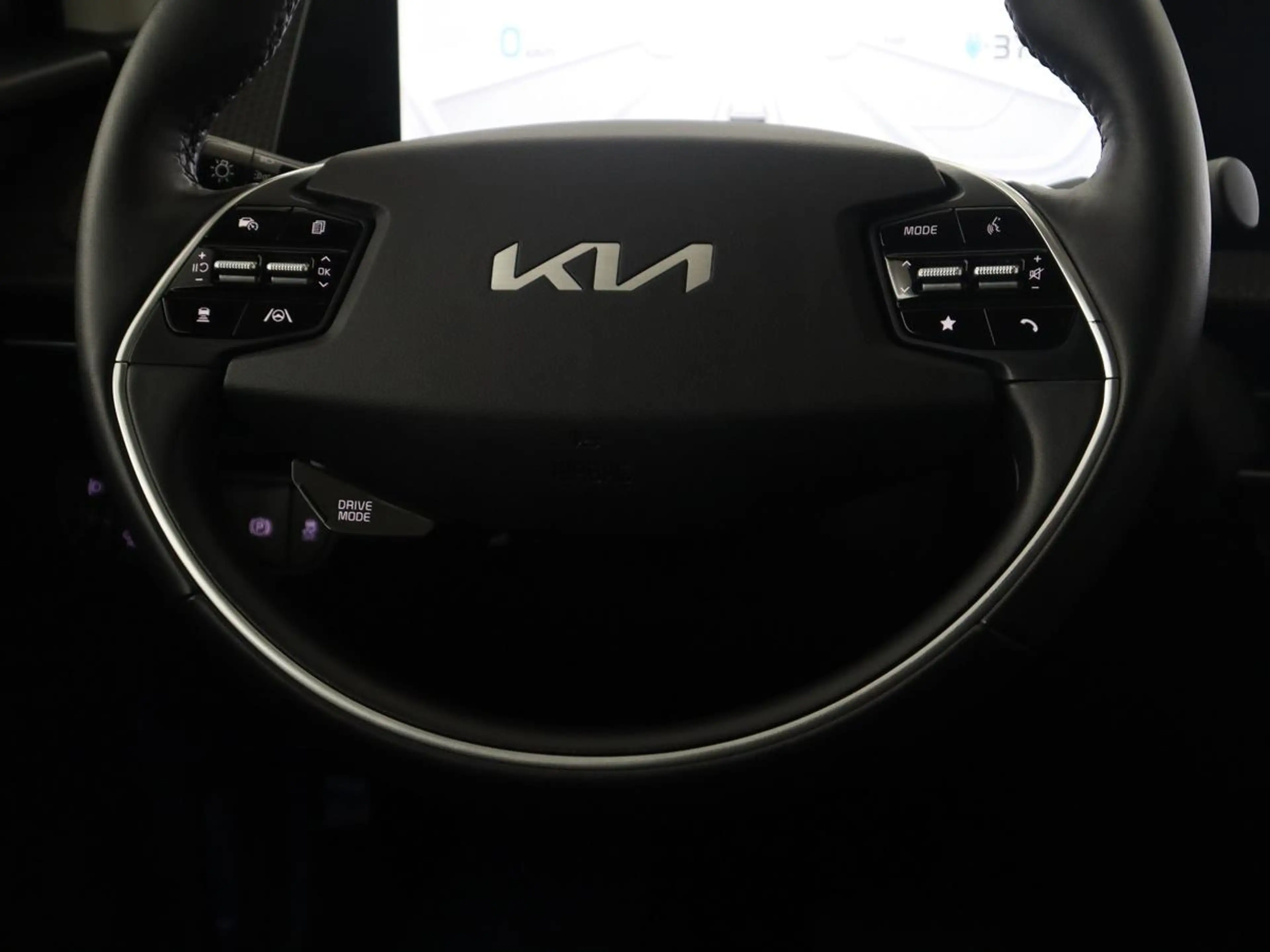 Kia EV6 Plus 77.4 kWh | SOH 93,2 | Camera | Stoelverwarmin — photo 10