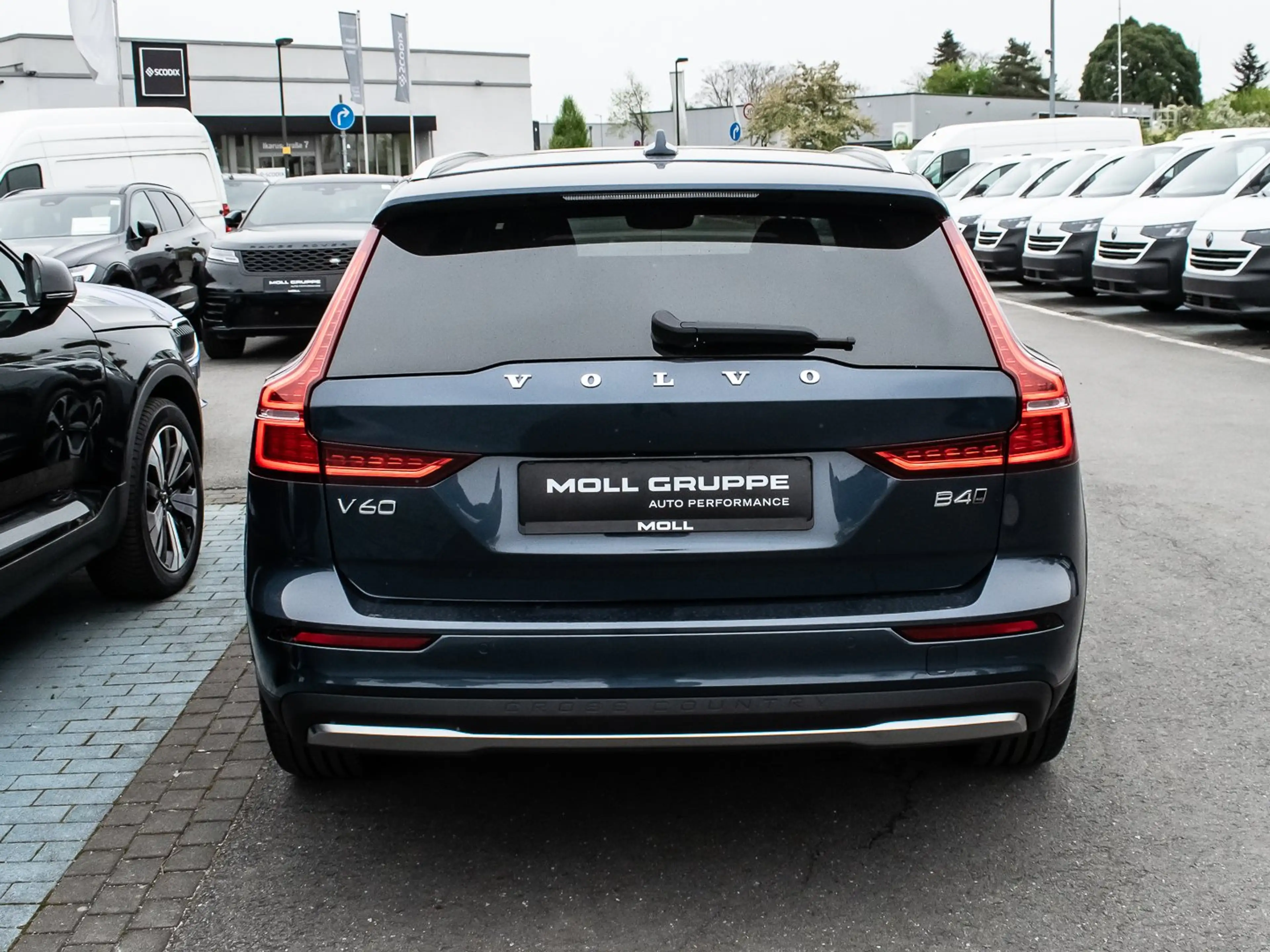 Volvo V60 Cross Country B4 (Diesel) AWD Ultimate — photo 6