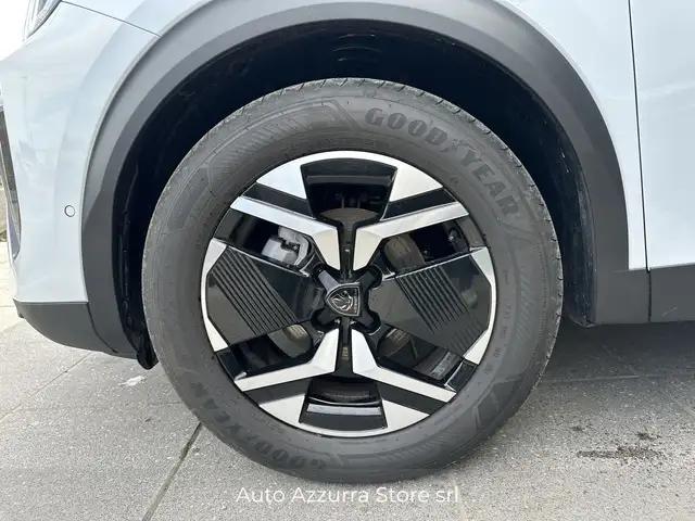 Peugeot 2008 view 7