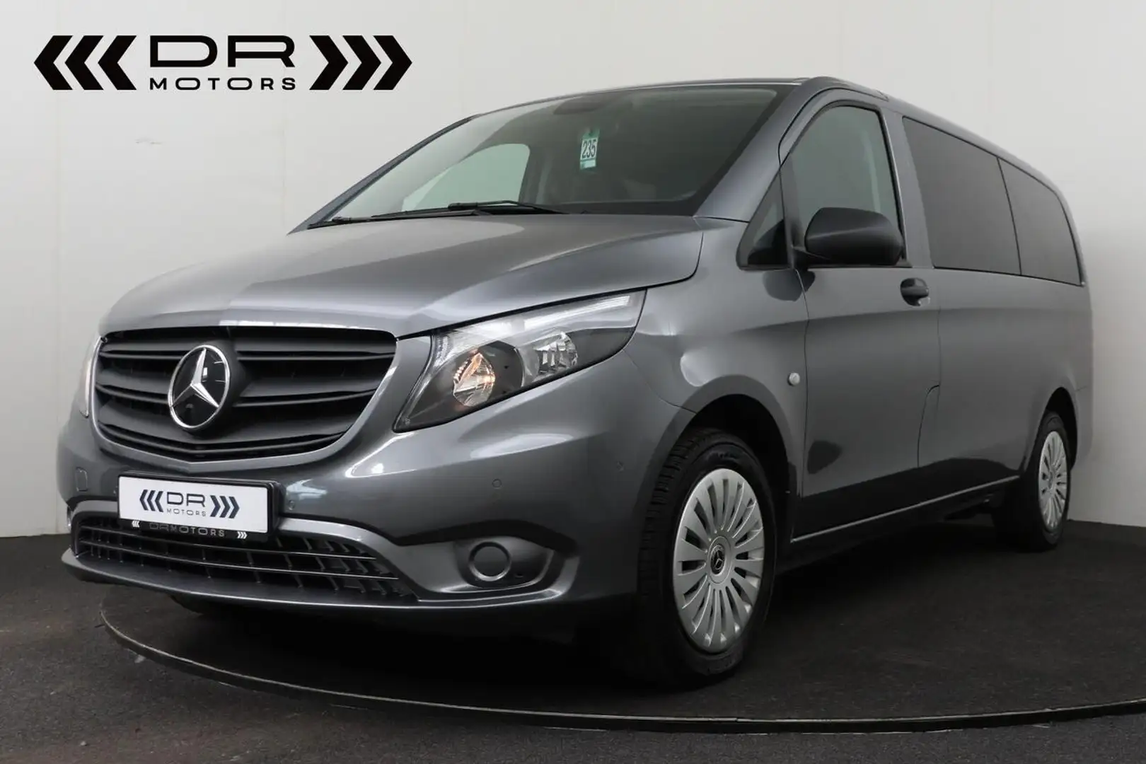 Mercedes-Benz Vito TOURER 114CDI L3 9-GTRONIC - NAVI - LEDER - 9 P... Grijs - 1
