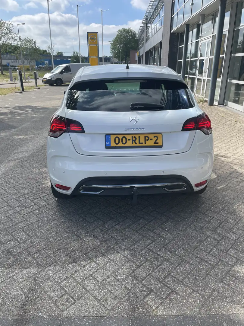 Citroen DS4 1.6 THP Sport Chic Blanc - 1
