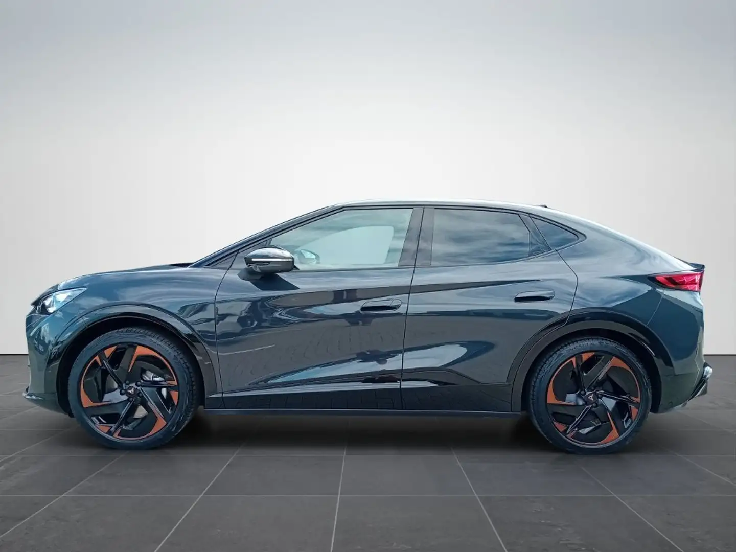 CUPRA Tavascan 250 kW/77kWh 4Drive VZ Gri - 2