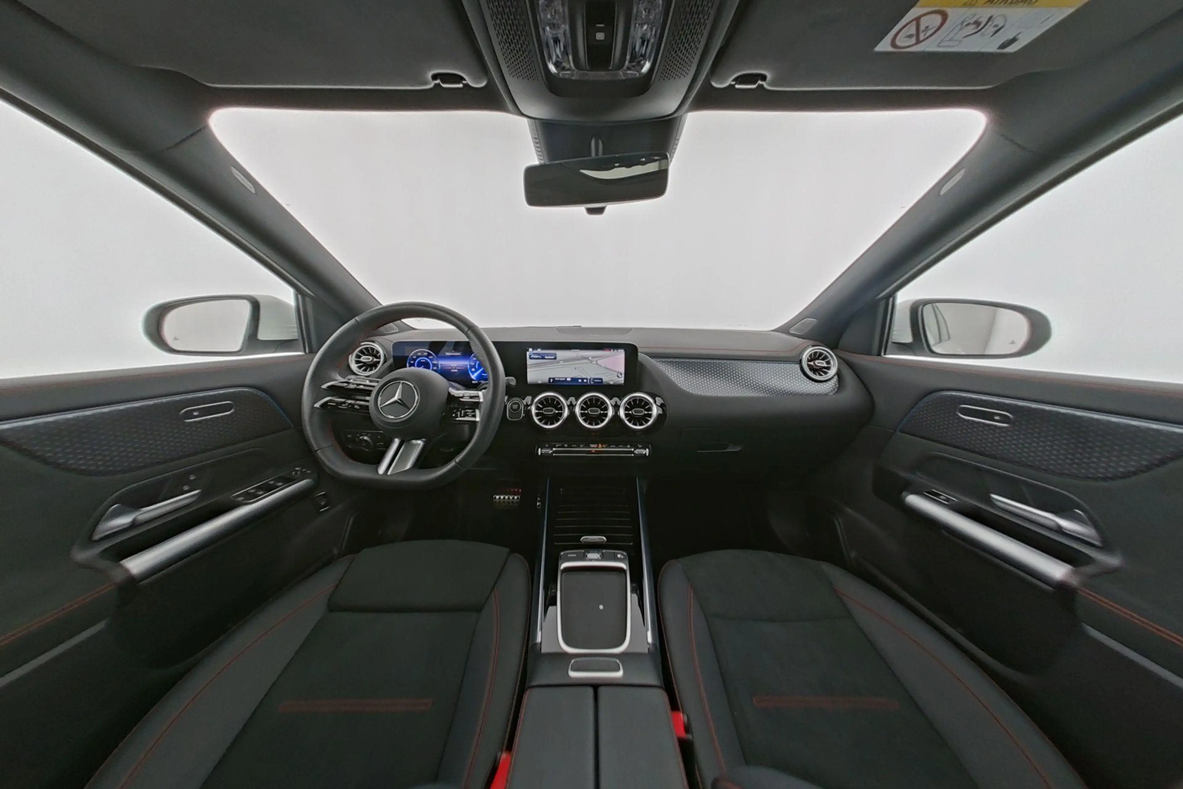 Mercedes-Benz EQA 250 250+ AMG Line — photo 12