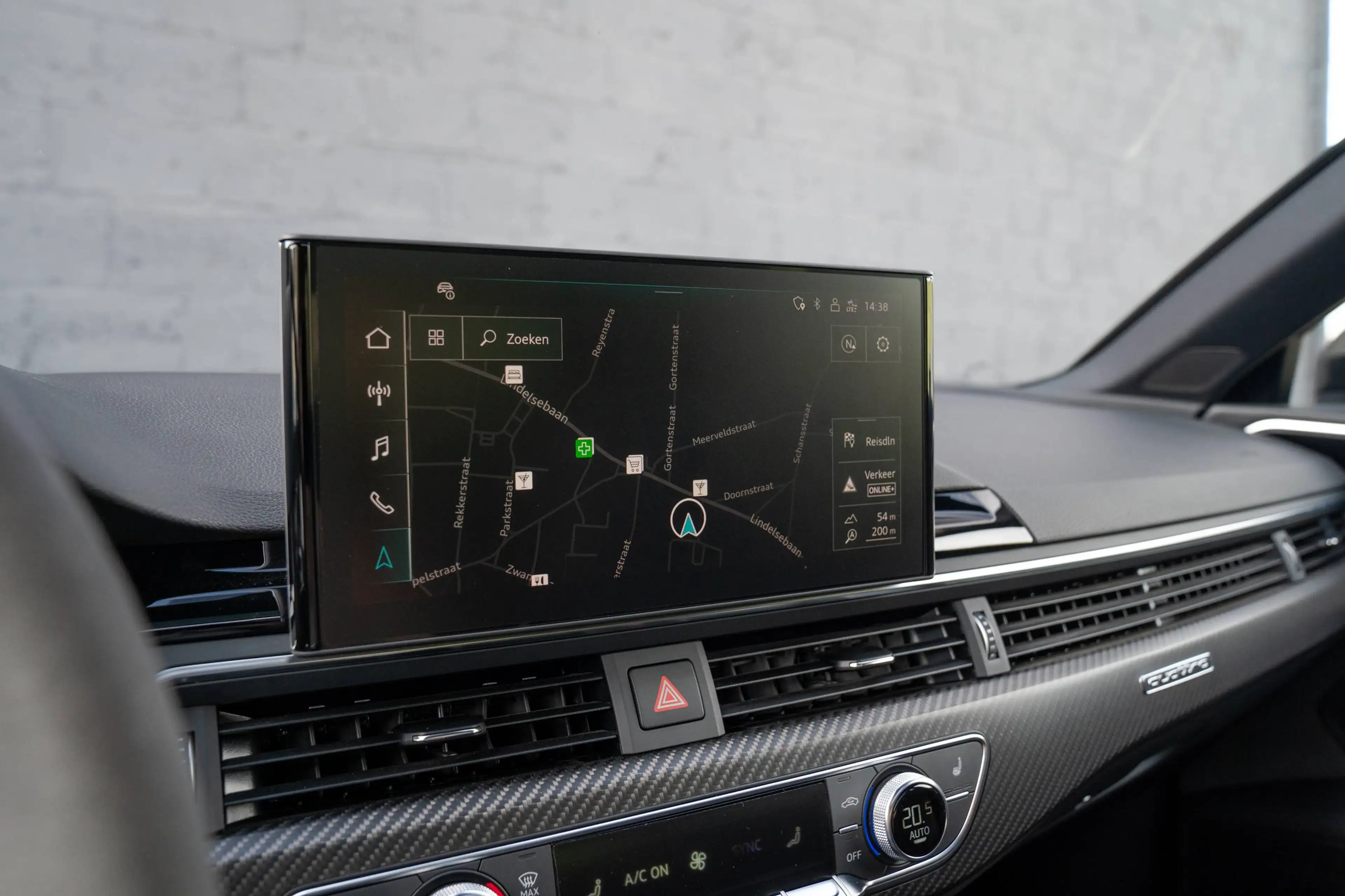 Audi RS4 COMPETITION PLUS / LICHTE VRACHT — photo 10