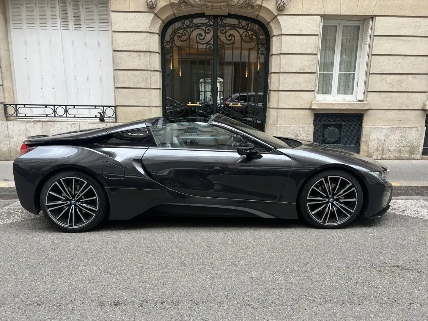 BMW i8 ROADSTER Gris - 2