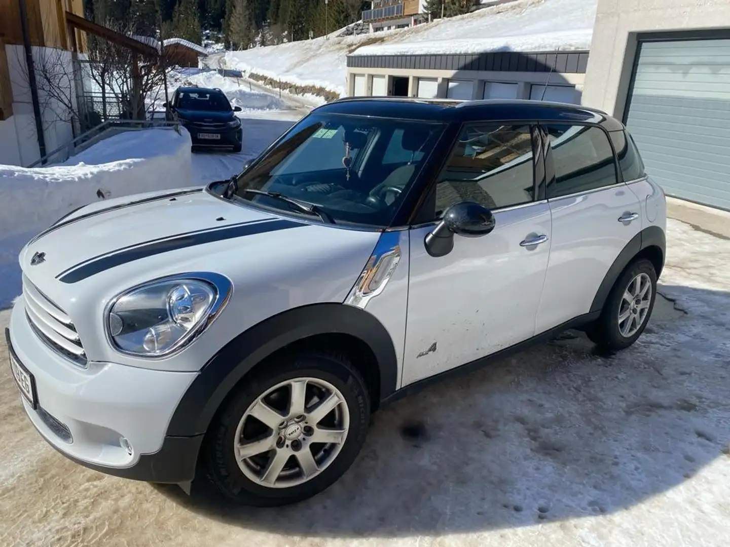 MINI Cooper D Countryman ALL4 Weiß - 2