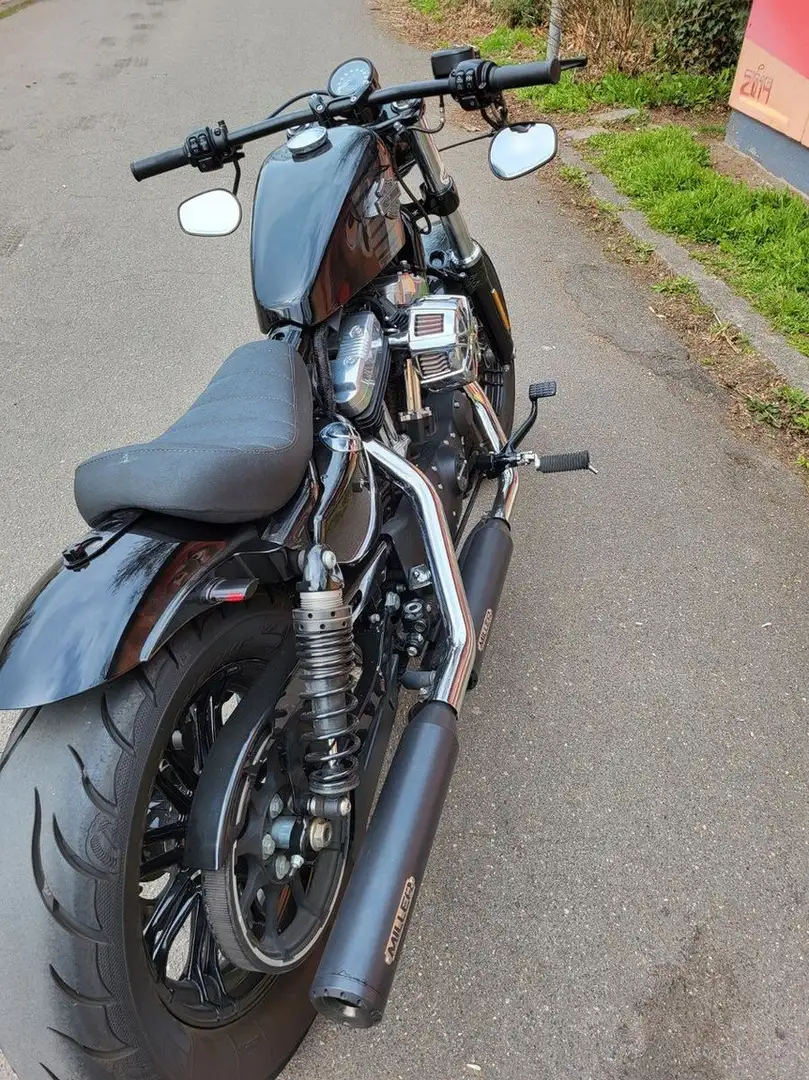 Harley-Davidson Sportster 883 - 2
