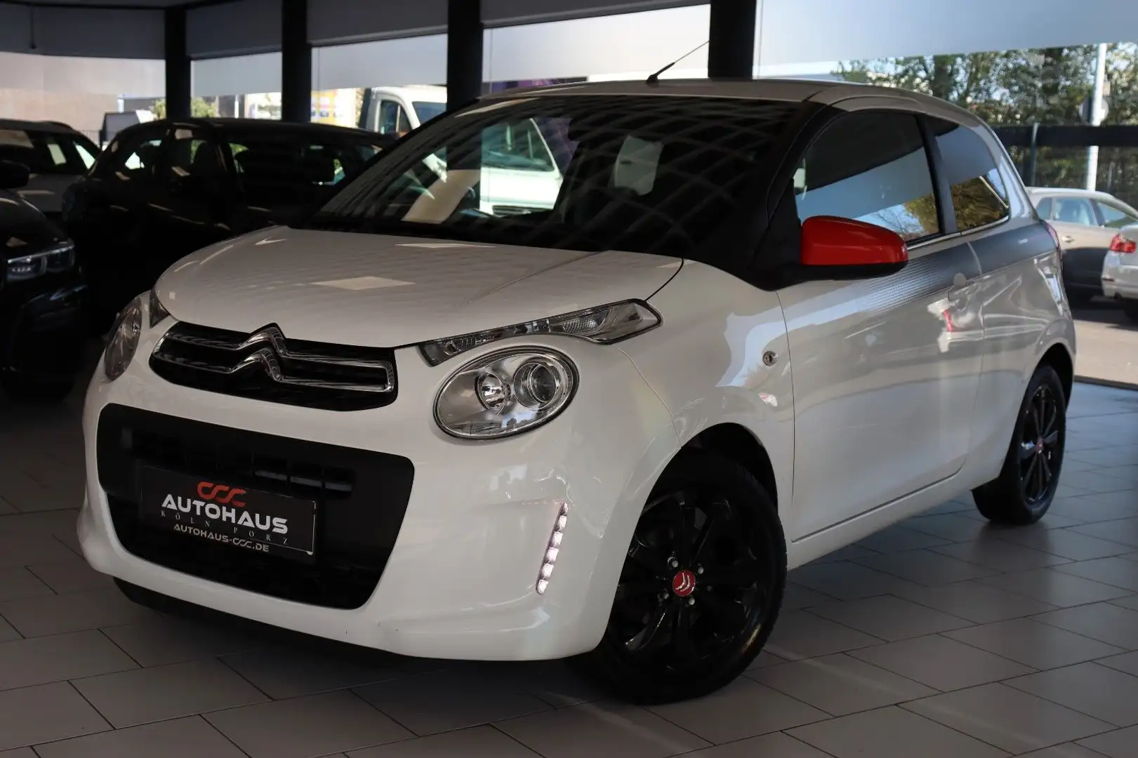 Citroen C1 Furio PureTech 82 Shine Weiß - 1