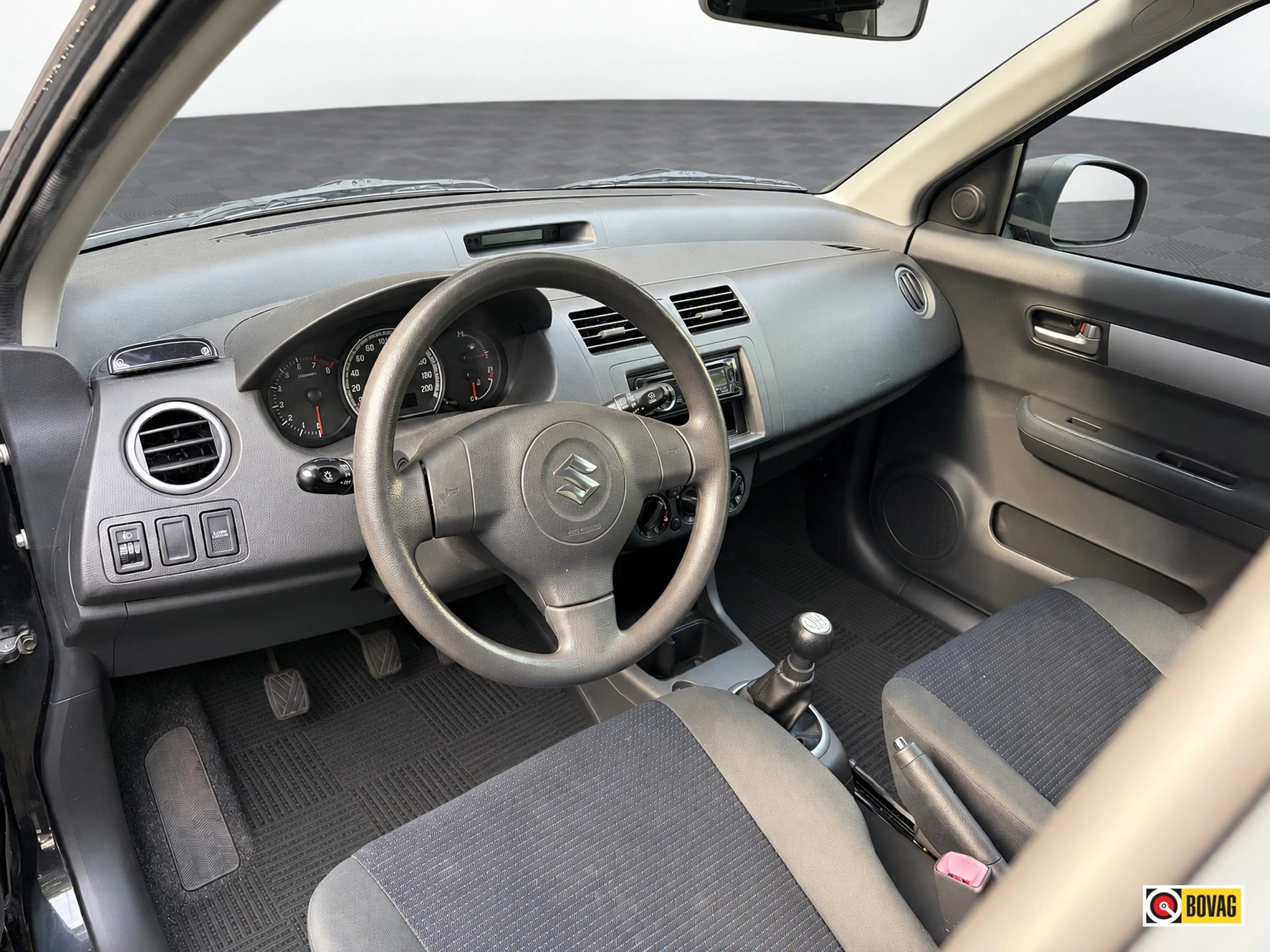 Suzuki Swift 1.3 Comfort AIRCO LICHTMETAAL — photo 10