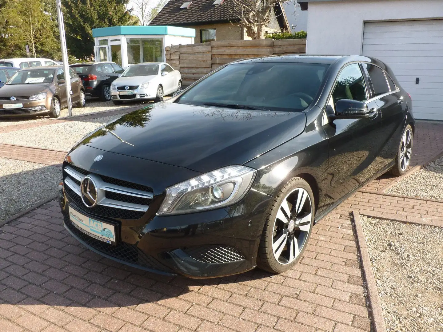 Mercedes-Benz A 200 Automatik/Klima/DAB/Navi/Bi-Xenon/Tempom. Noir - 1