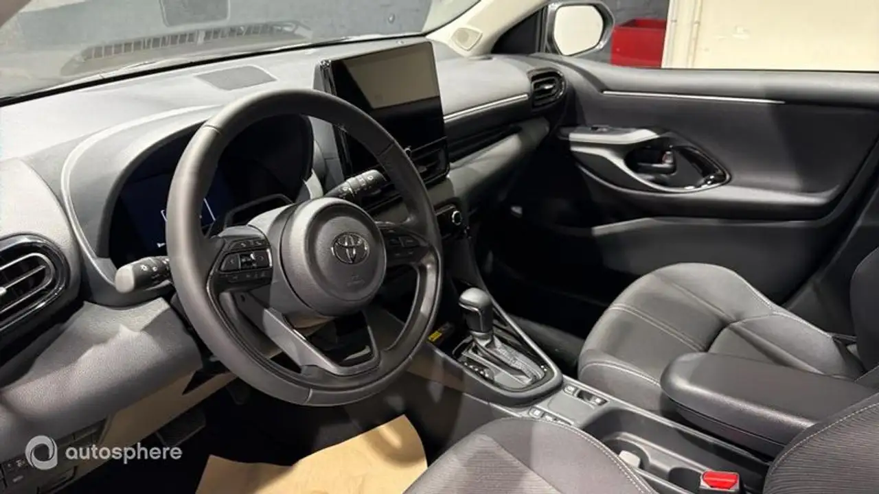 Toyota Yaris Yaris — photo 11