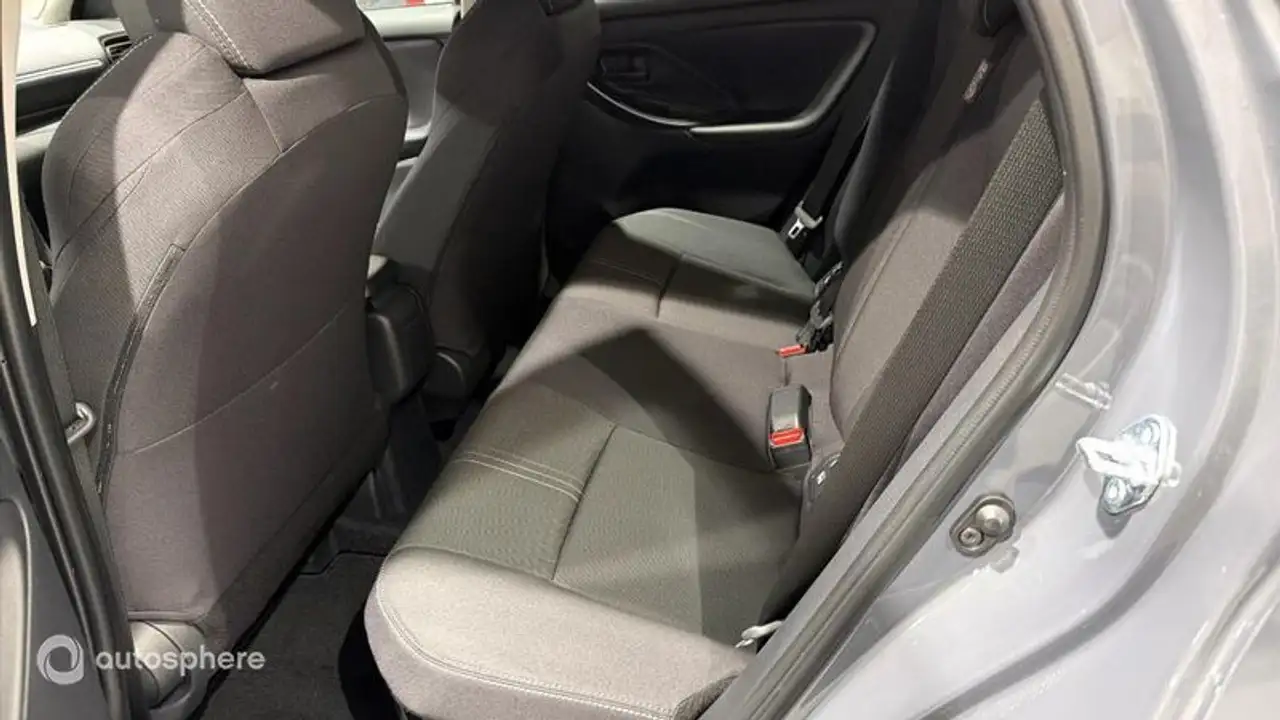 Toyota Yaris Yaris — photo 13