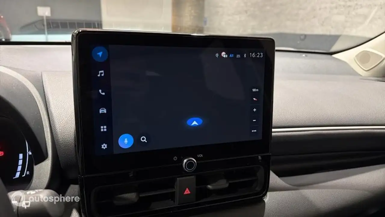Toyota Yaris Yaris — photo 18