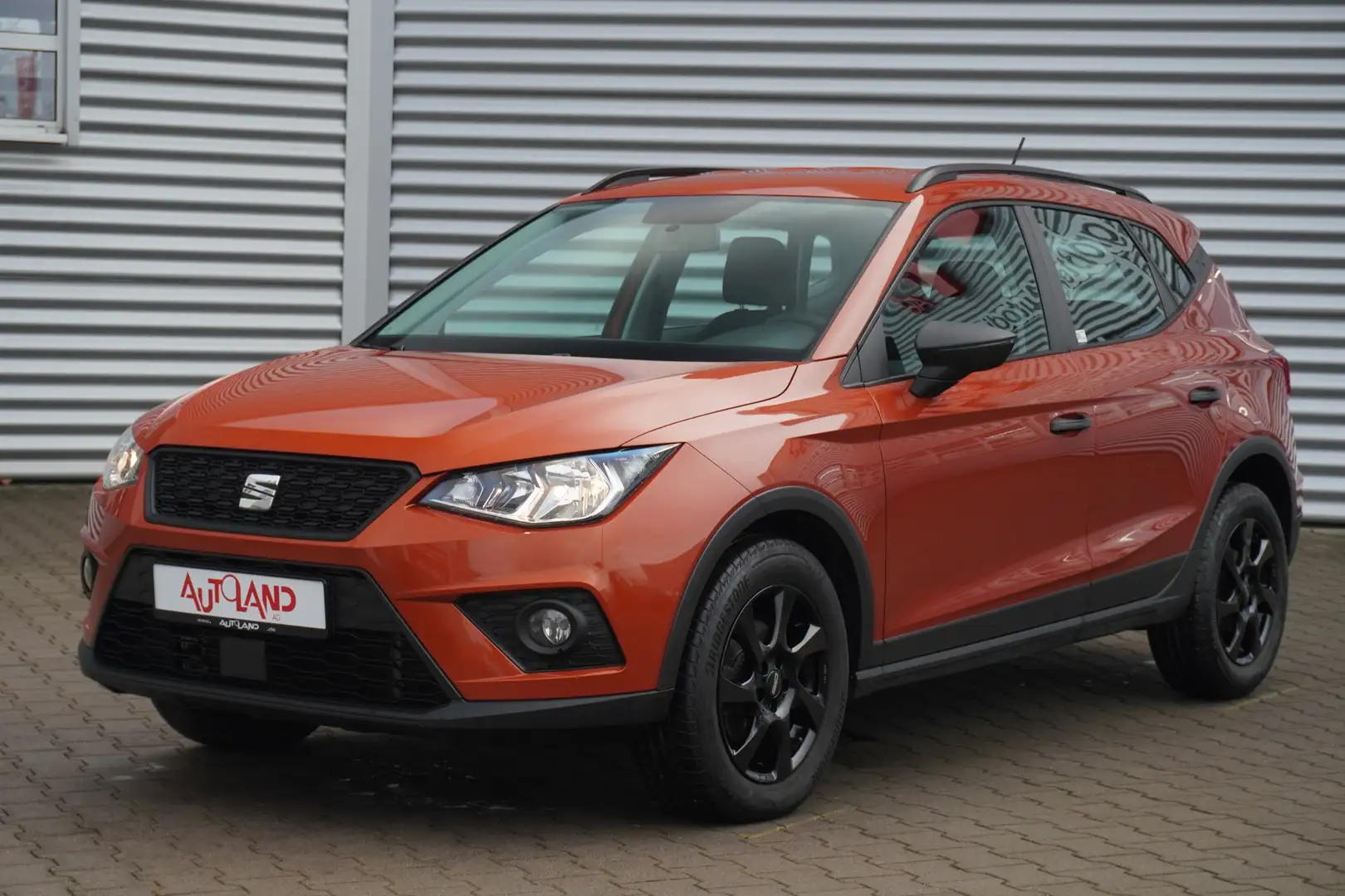 SEAT Arona 1.6 TDI Reference narančasta - 1