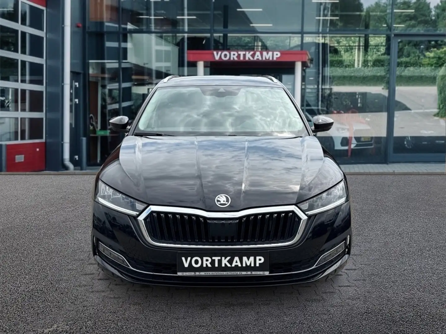 Skoda Octavia 1.4 TSI DSG IV NAVI/ACC/PDC/MEMORY/STOEL-STUURVERW Zwart - 2
