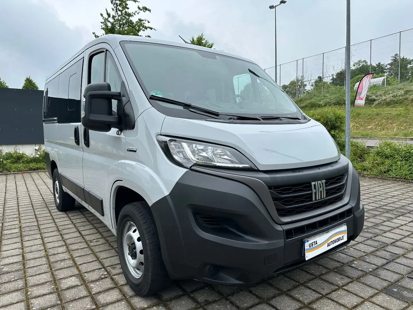 Fiat Ducato Kombi 33 140 L1H1 9Sitzer/Parkschaden Gris - 1