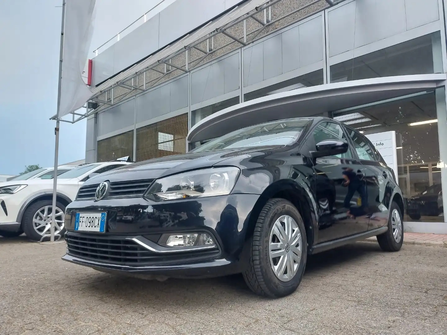 Volkswagen Polo Polo V 2014 5p 1.4 tdi Comfortline 75cv NEOPATENT. Nero - 2